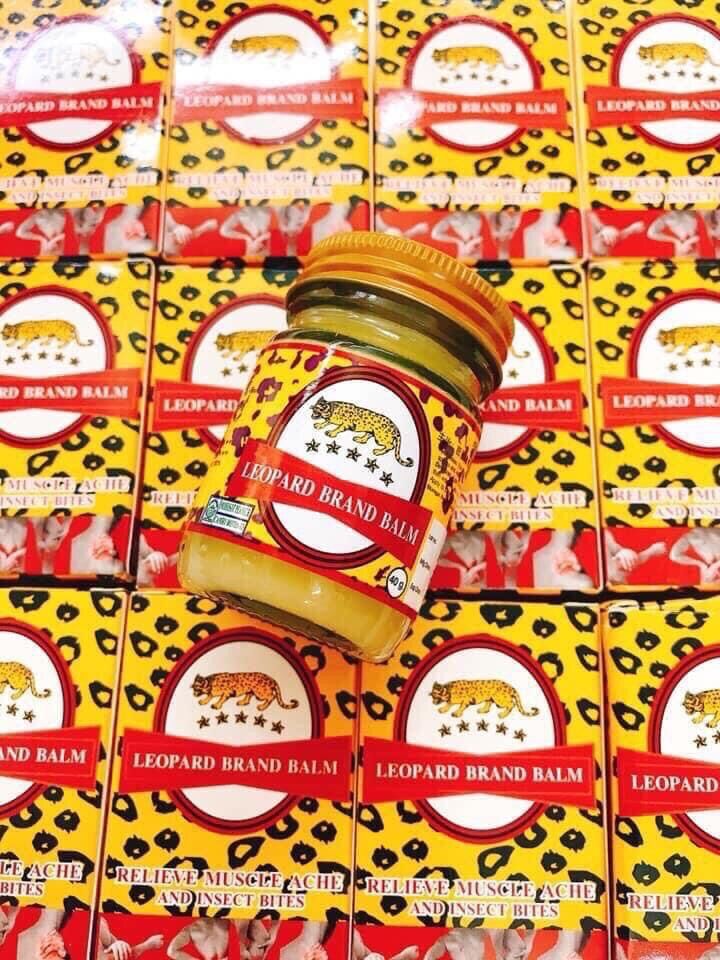 Dầu Cù Là Con Báo Thái Lan hũ 40gr