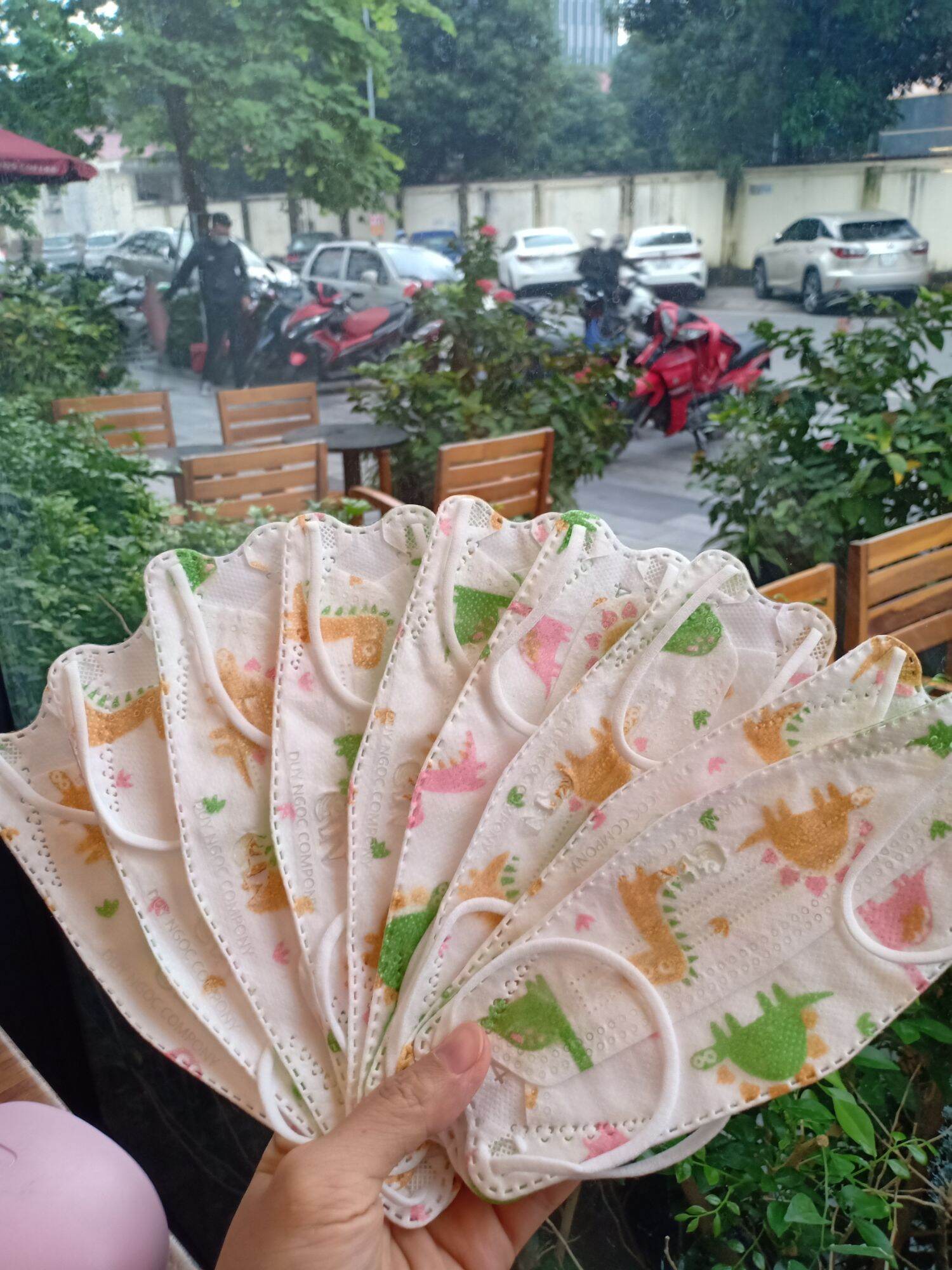 Khẩu trang 4D trẻ em chính hãng 1 bịch 10 chiếc