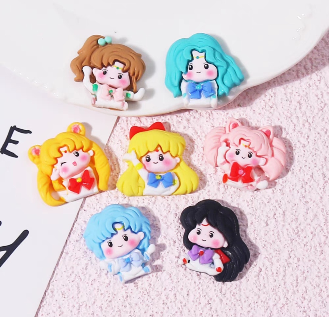Set 4 charm lớn 20mm- 26mm hình thủy thủ mặt trăng 3D