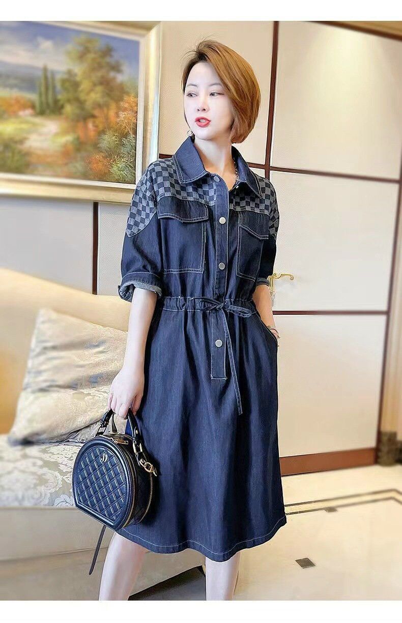 Đầm jean cổ v phối caro eo dây rut