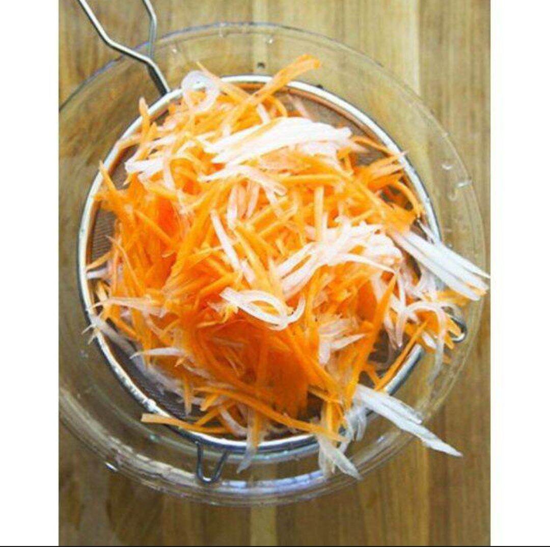 Củ cải trắng,củ cải đỏ ngâm chua ngọt-ăn cơm tấm, bánh mì-1Kg