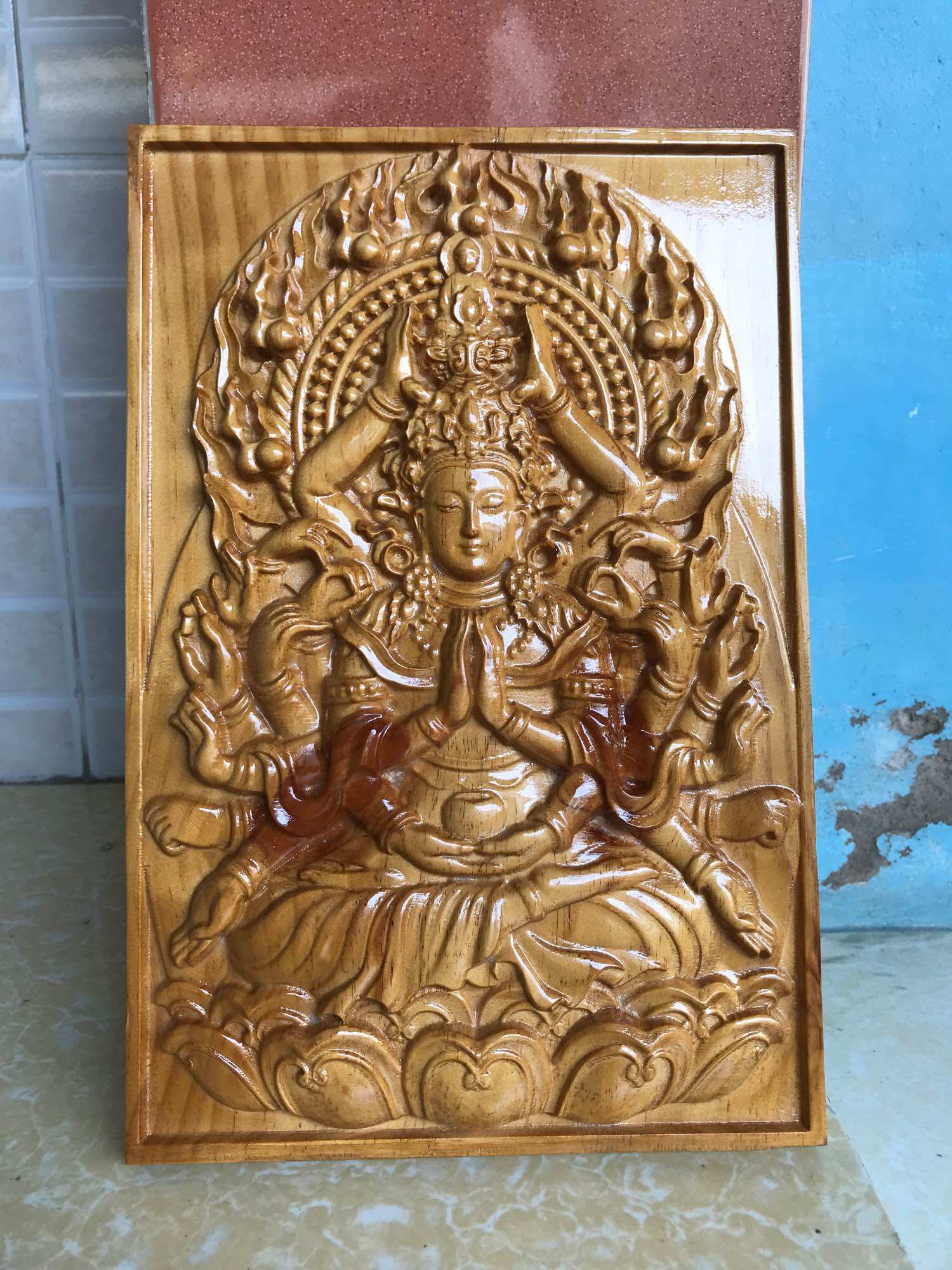 Tranh phù điêu gỗ bồ tát thiên thủ thiên nhãn ngang 24 cao 36