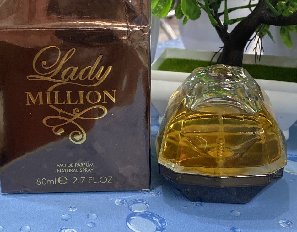 Nước hoa lady million nội địa trung