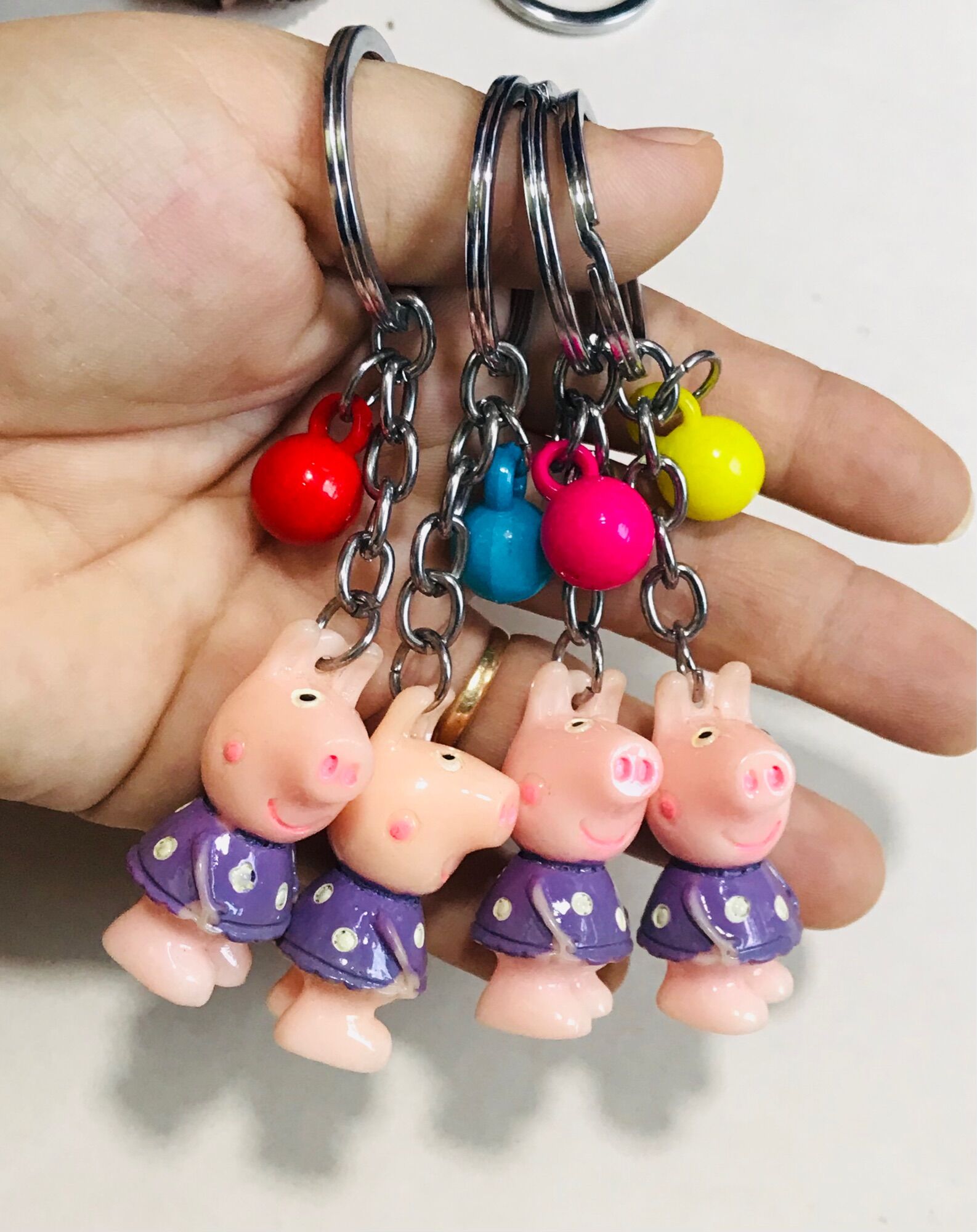 💥Set 10 Móc Khoá Heo Peppa Nhiều màu(Hình thật)