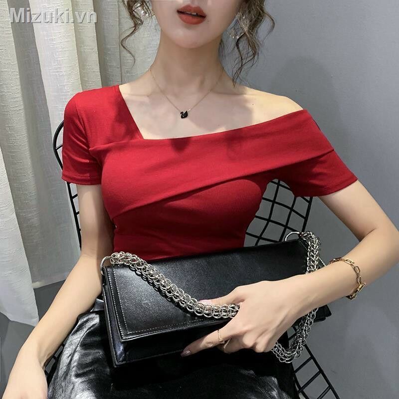 Áo CropTop Gân Trễ Vai