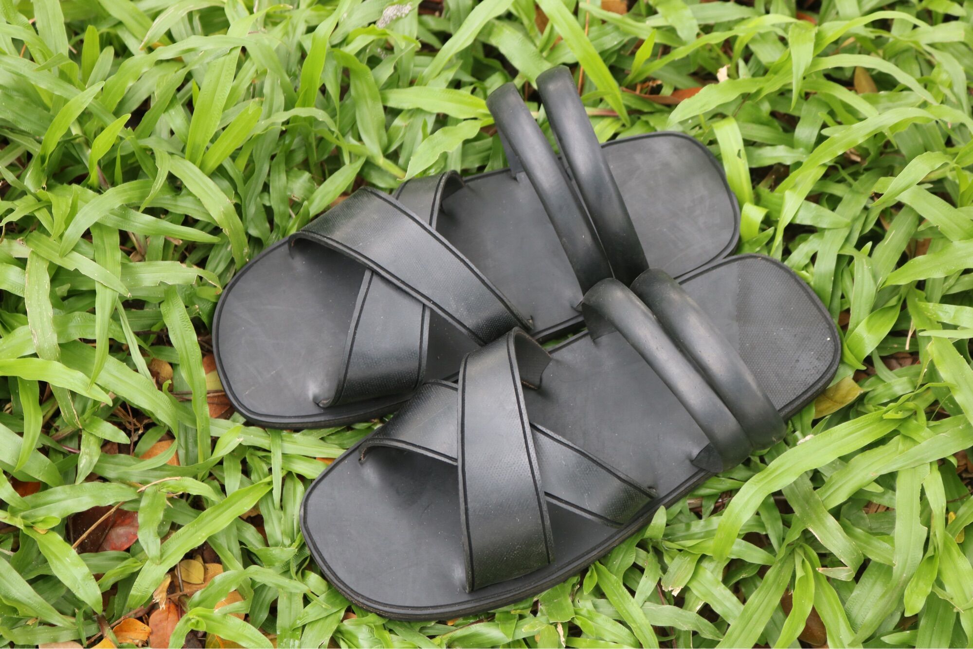Dép Cao Su Bác Hồ Quai Chéo Bảng DR5