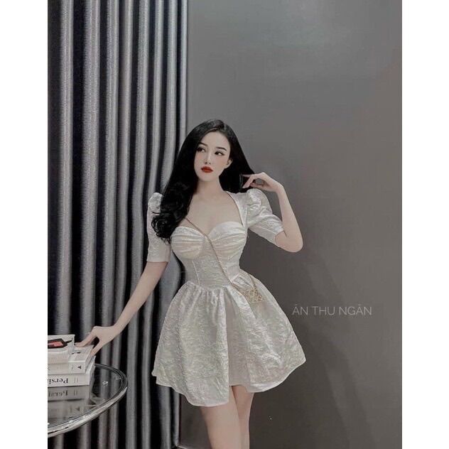ĐẦM GẤM TAY PHỒNG CÚP NGỰC