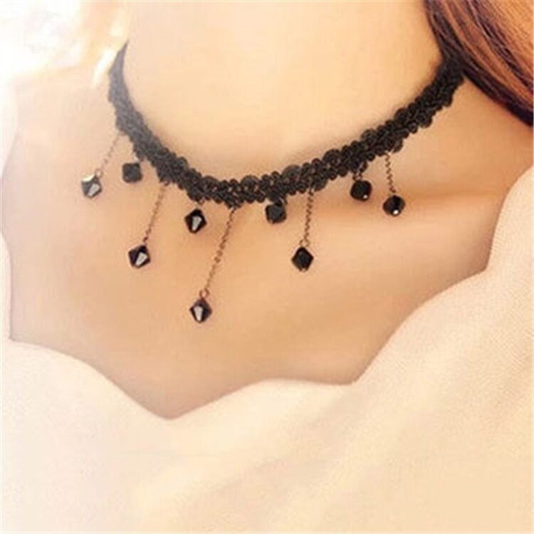 Vòng cổ chocker hạt đá thời trang