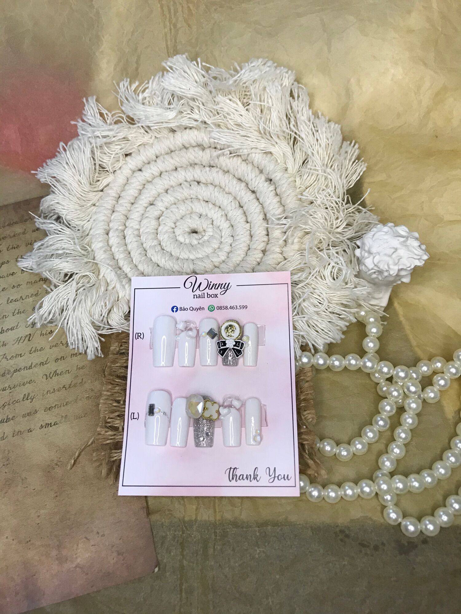 Nailbox móng up móng giả trắng tim nổi