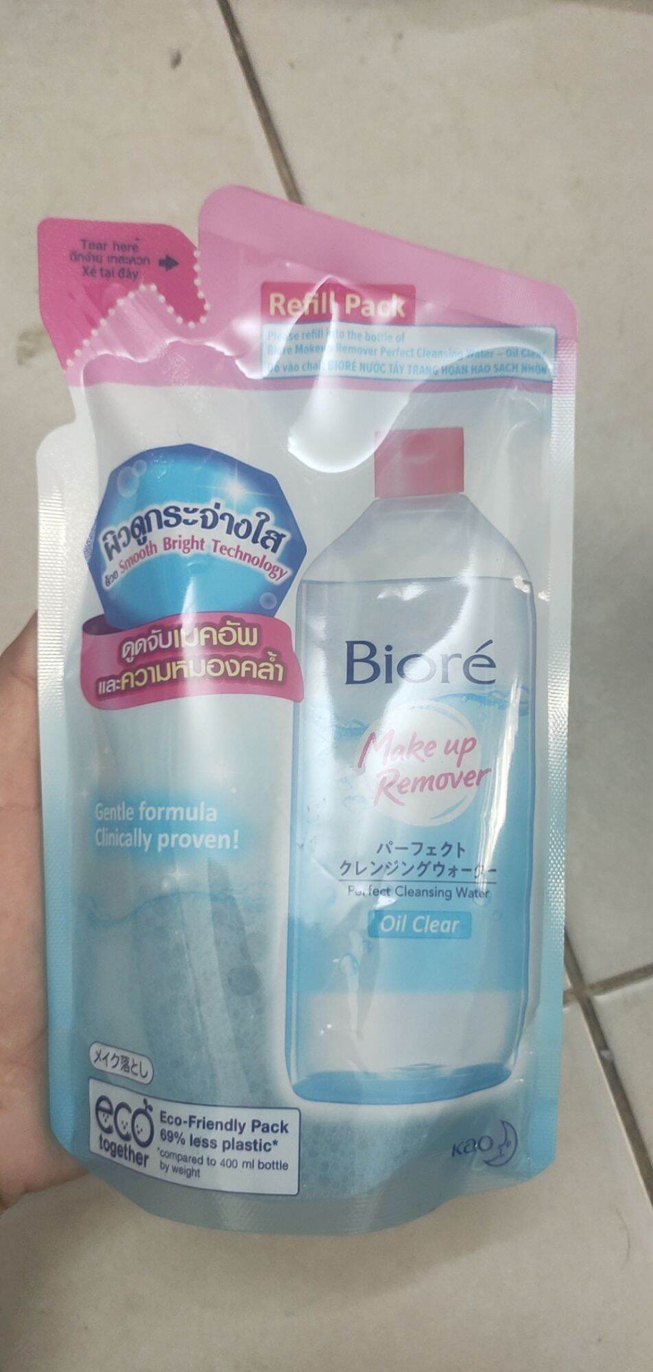 Nước tẩy trang biore 250ml