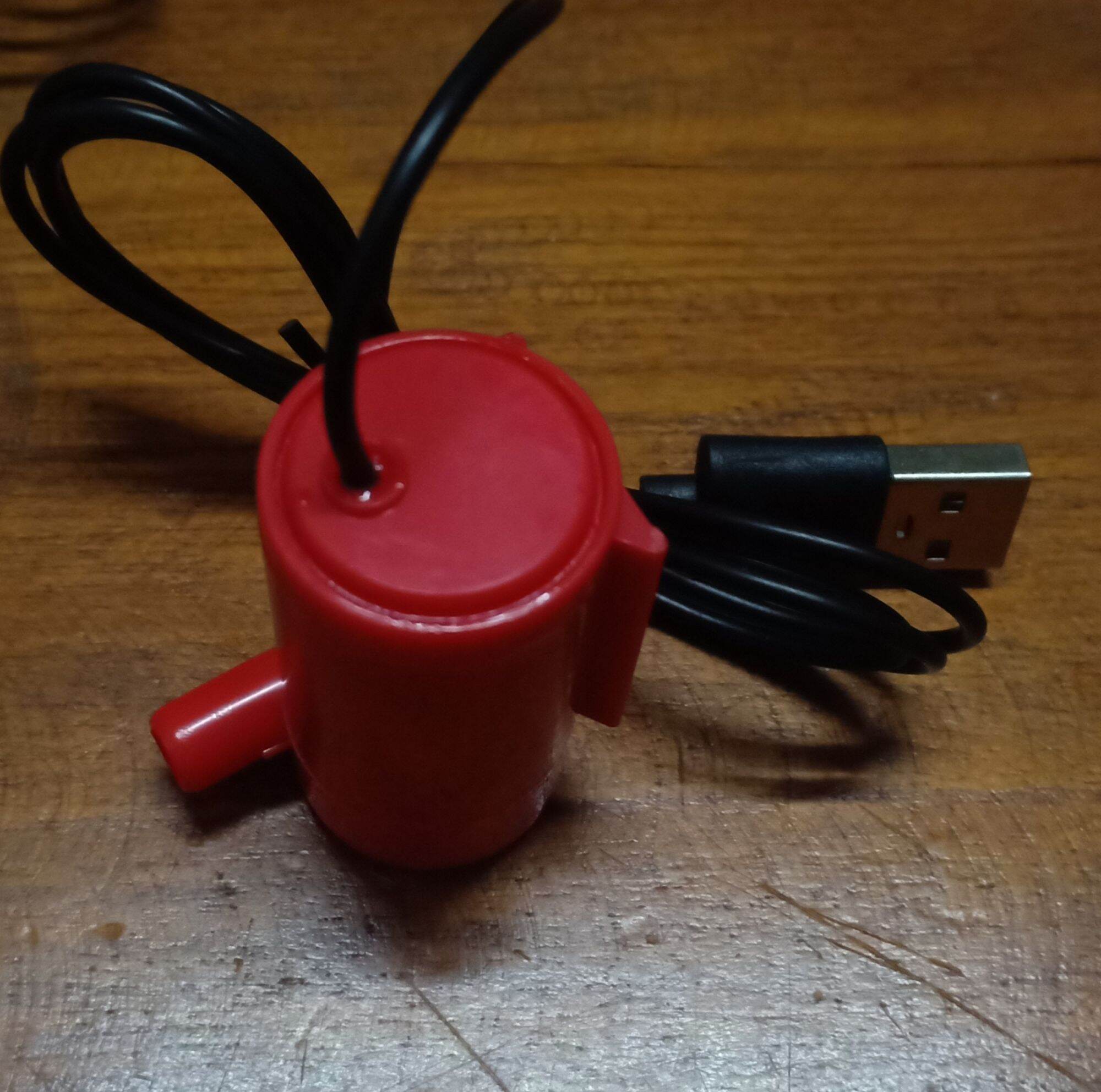 Máy bơm nước mini DC 3v-5v đen/trắng (bơm chìm)