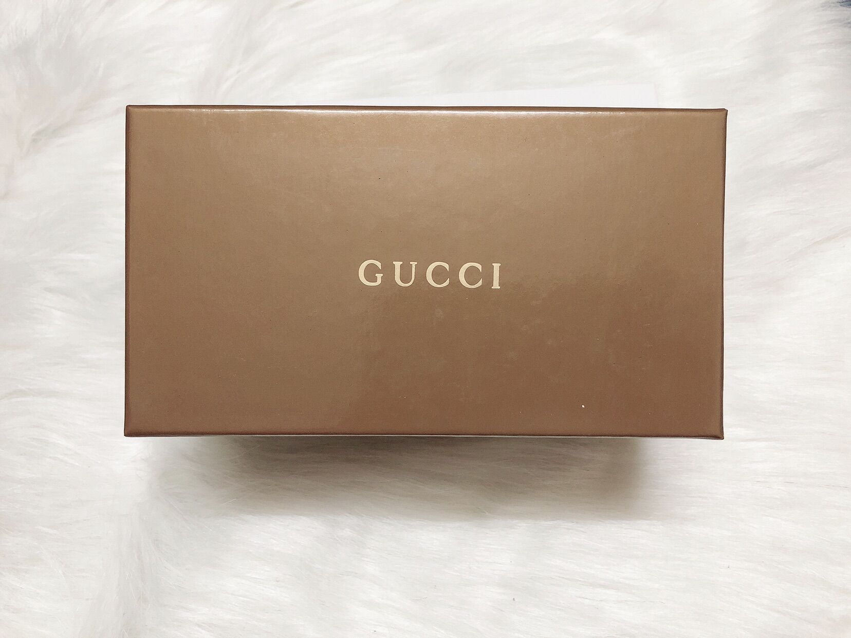 Hộp Đựng Kính Gucci