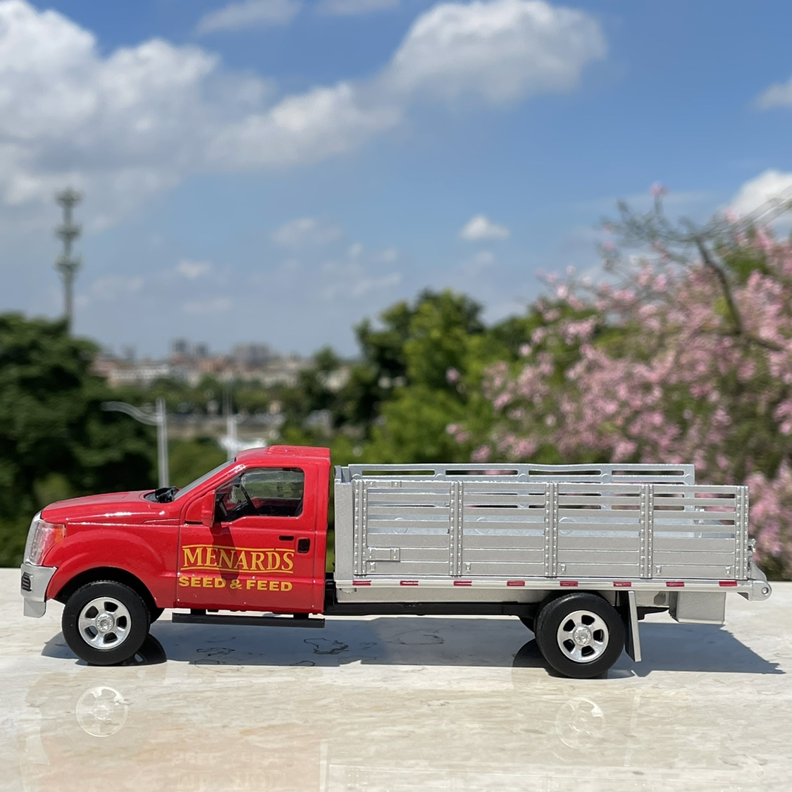 Xe tải mô hình hợp kim 1:43
