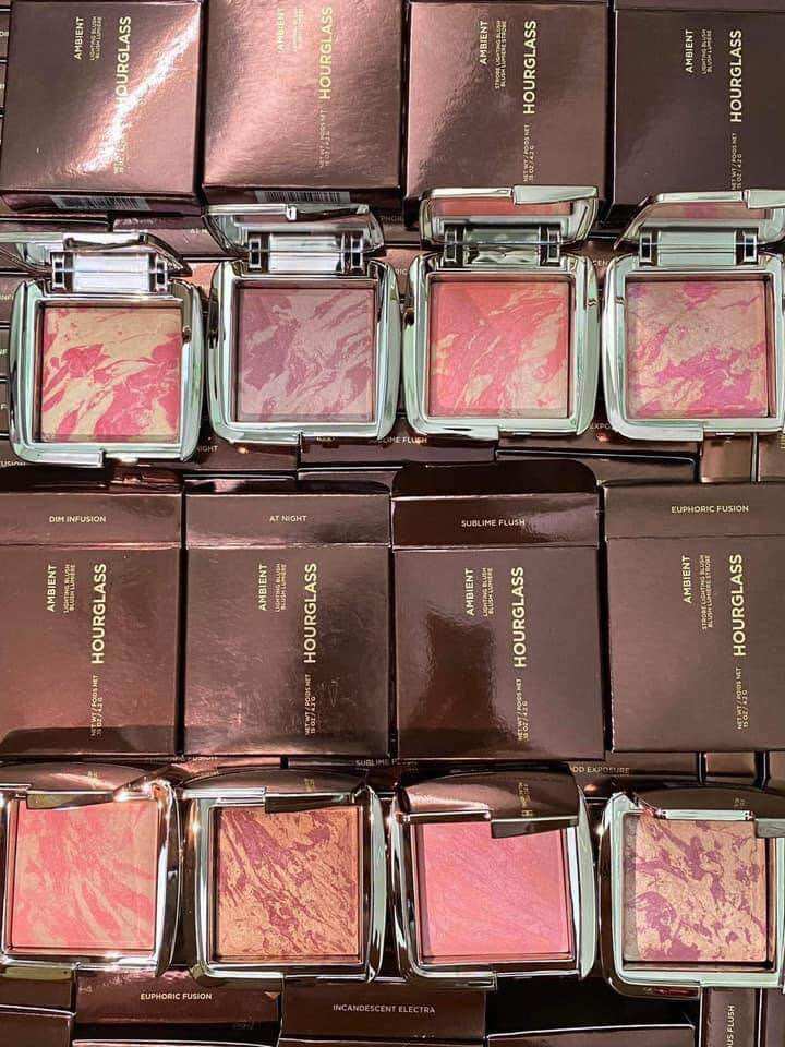 [FreeshipMAX] Má Hồng Ambient Lighting Blush Hourglass