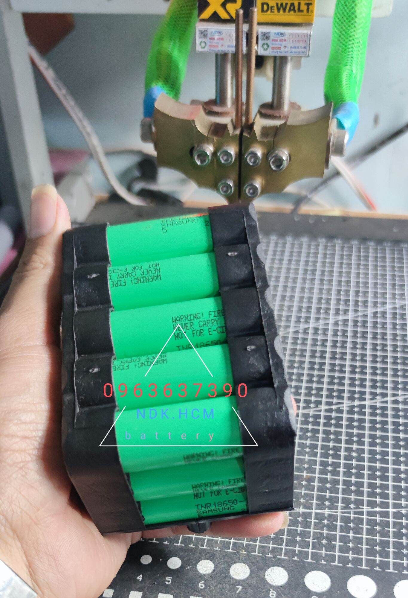 Khối pin 10 cell 15 cell lõi samsung 25r chính hãng cho máy khoan . buloong tải cao