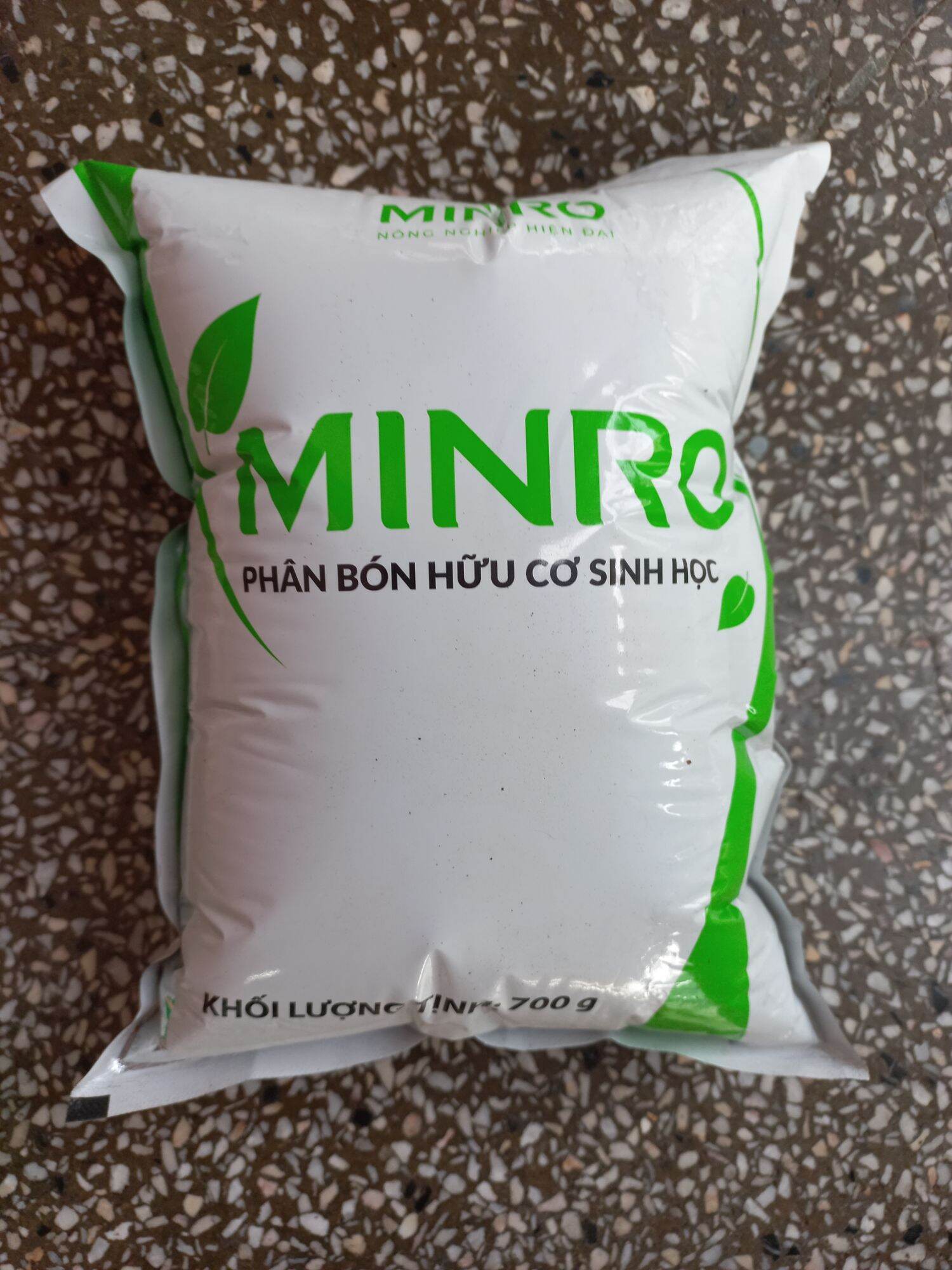 Phân bón hữu cơ sinh học minro 700g