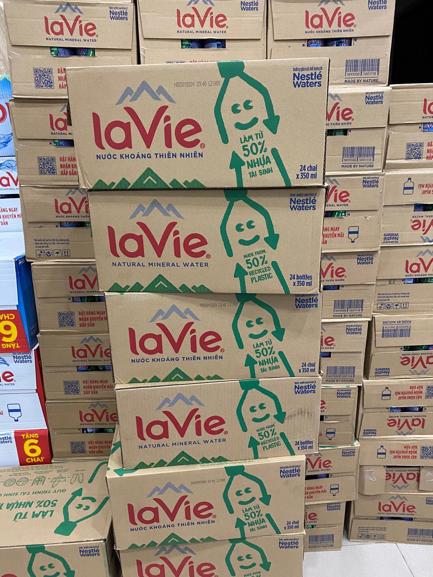 Nước Khoáng Lavie Chai 350ml (24 chai)