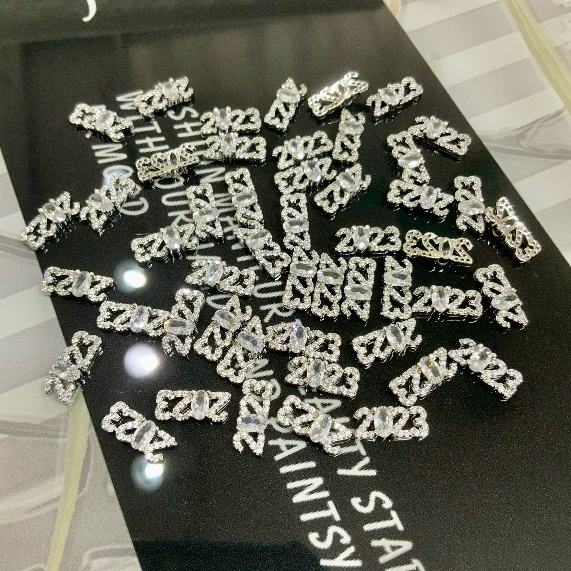 Charm tết 2023 đá cao cấp