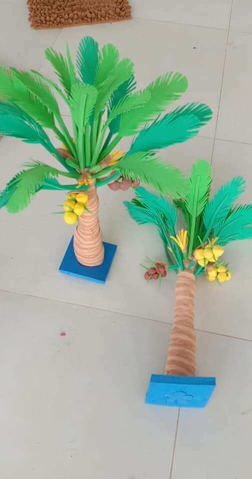 Cây dừa bằng nỉ