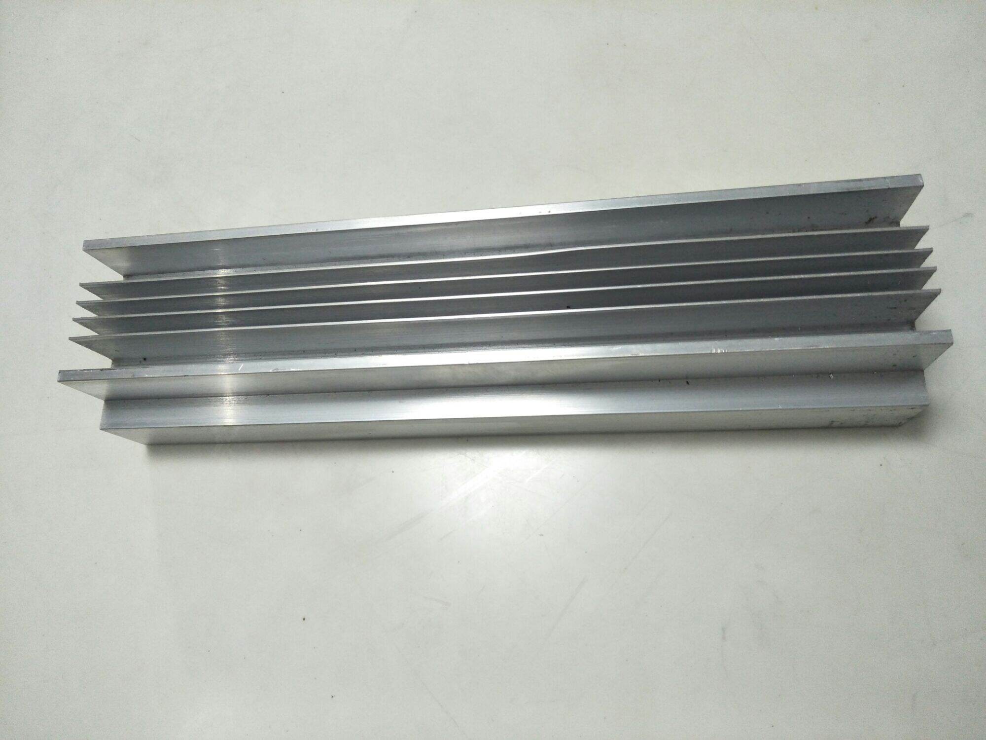 Nhôm 2u, dài 31 cm,  cao 8.5 cm