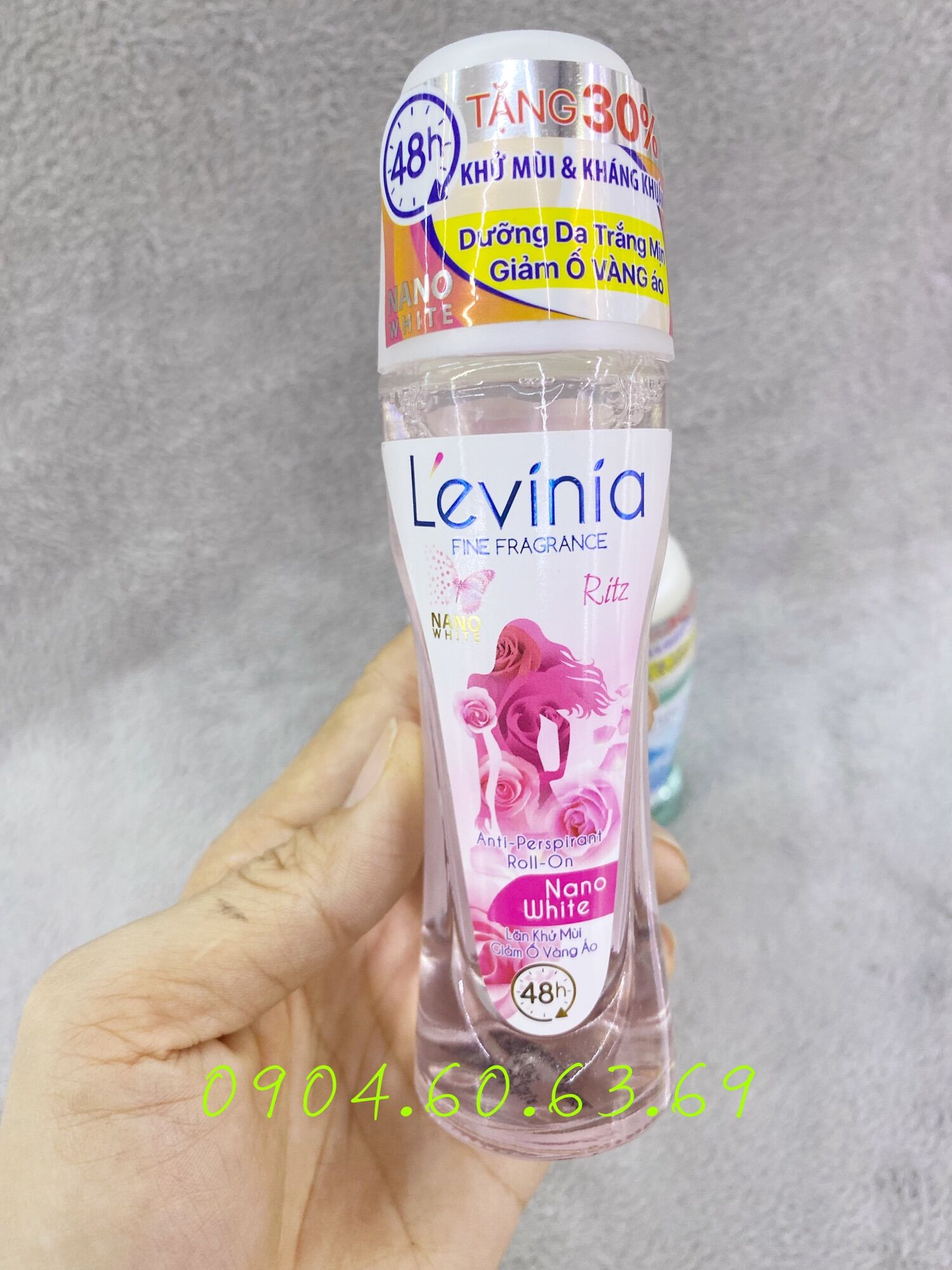 Lăn Khử Mùi Trắng Da Ngọc Trai LEVINIA 65g ( nước trong)