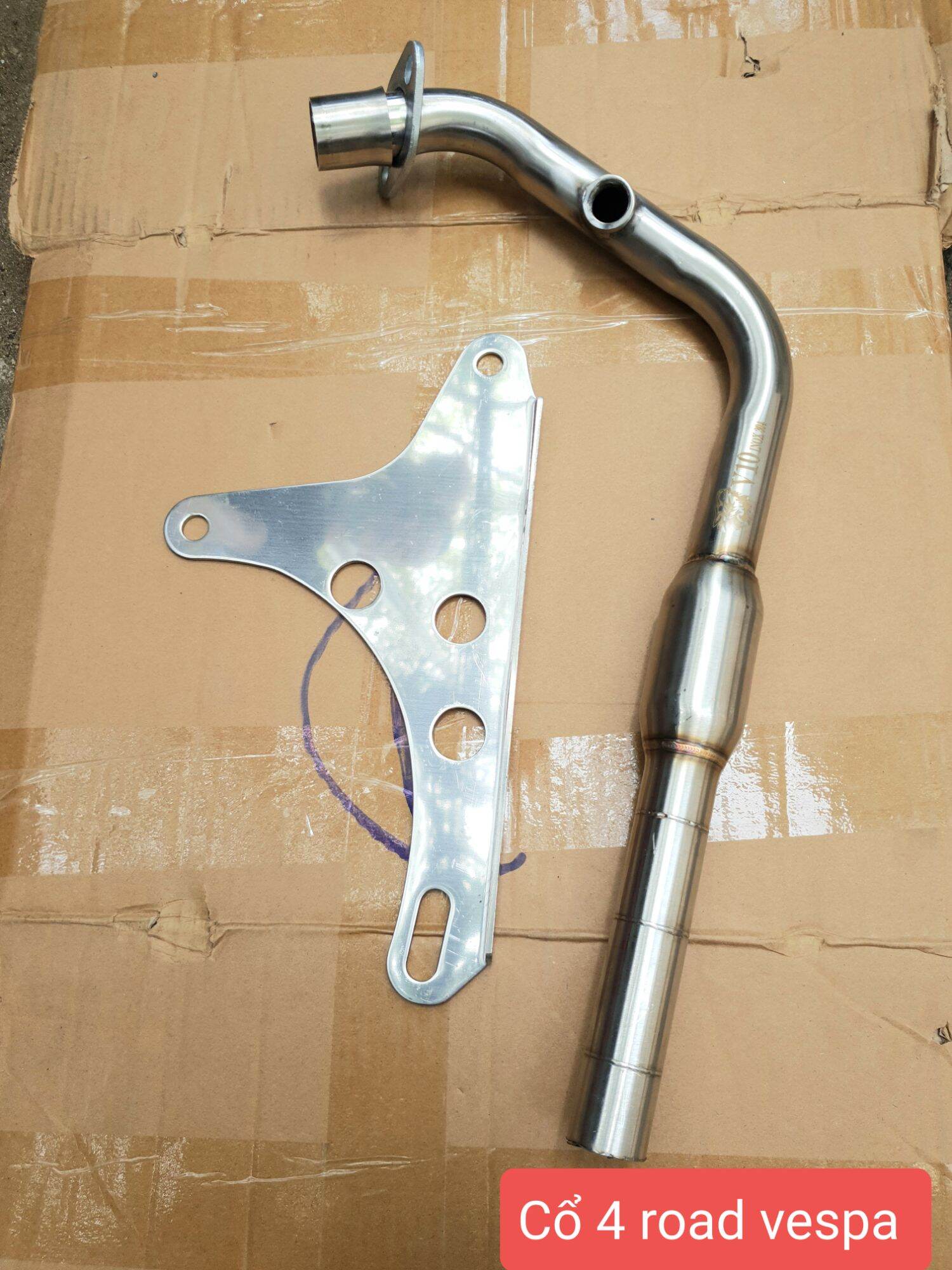Cổ pô vespa gắn pô 4 road, có kèm bát pô.