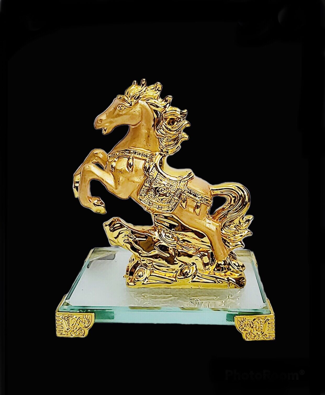 Tượng ngựa phong thủy phi mã đế kiếng
