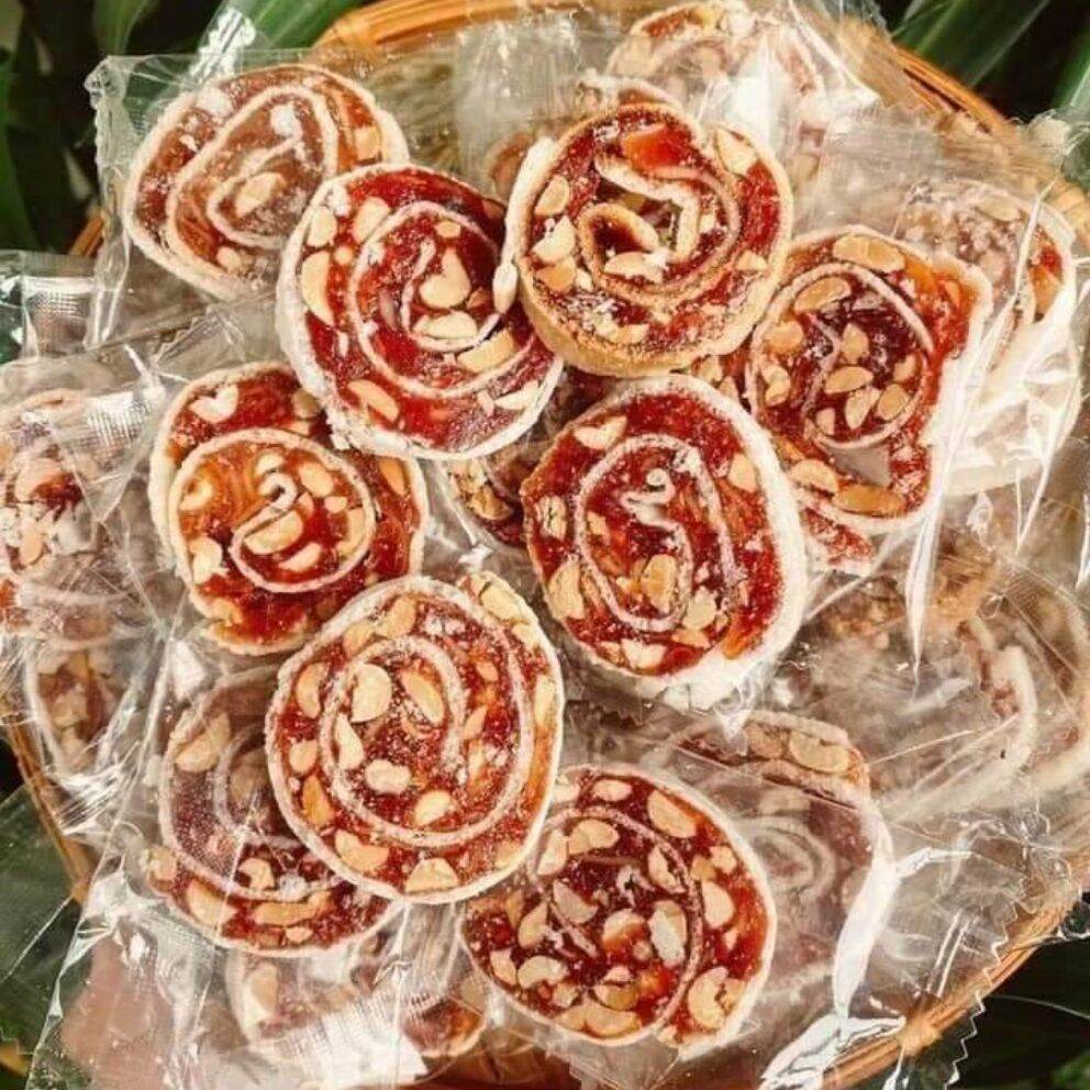 Kẹo chuối cuộn bánh tráng nhà làm 1kg ( Ngon như mẹ làm)