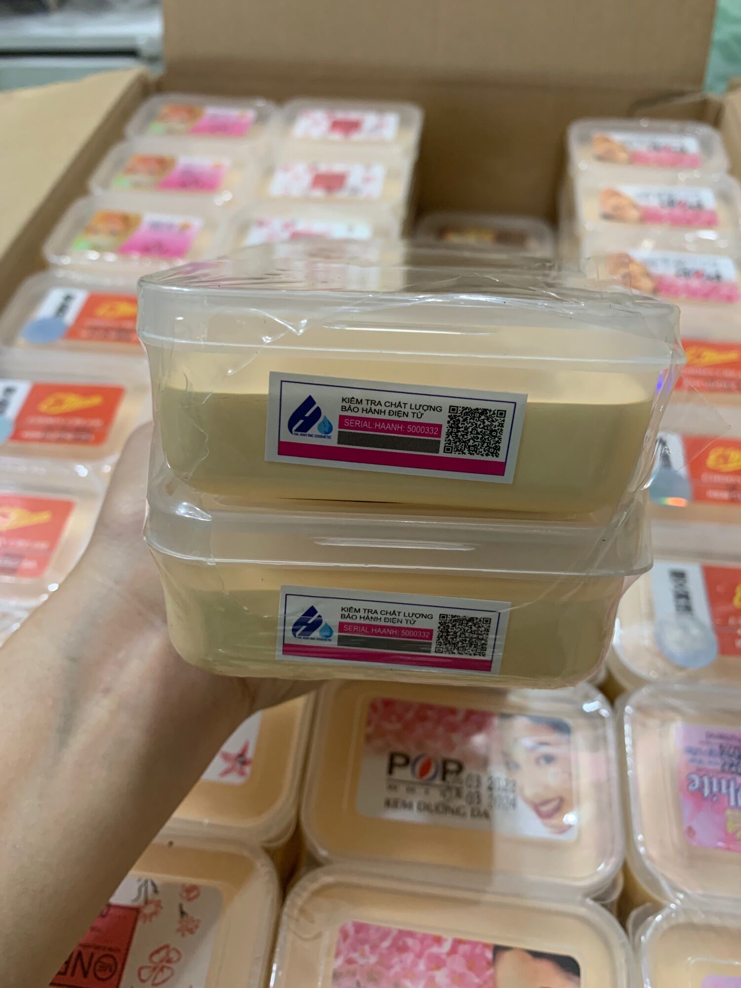 Lẻ kem cô gái tóc xù hủ lớn 100g ( có tem điện tử chính hãng)