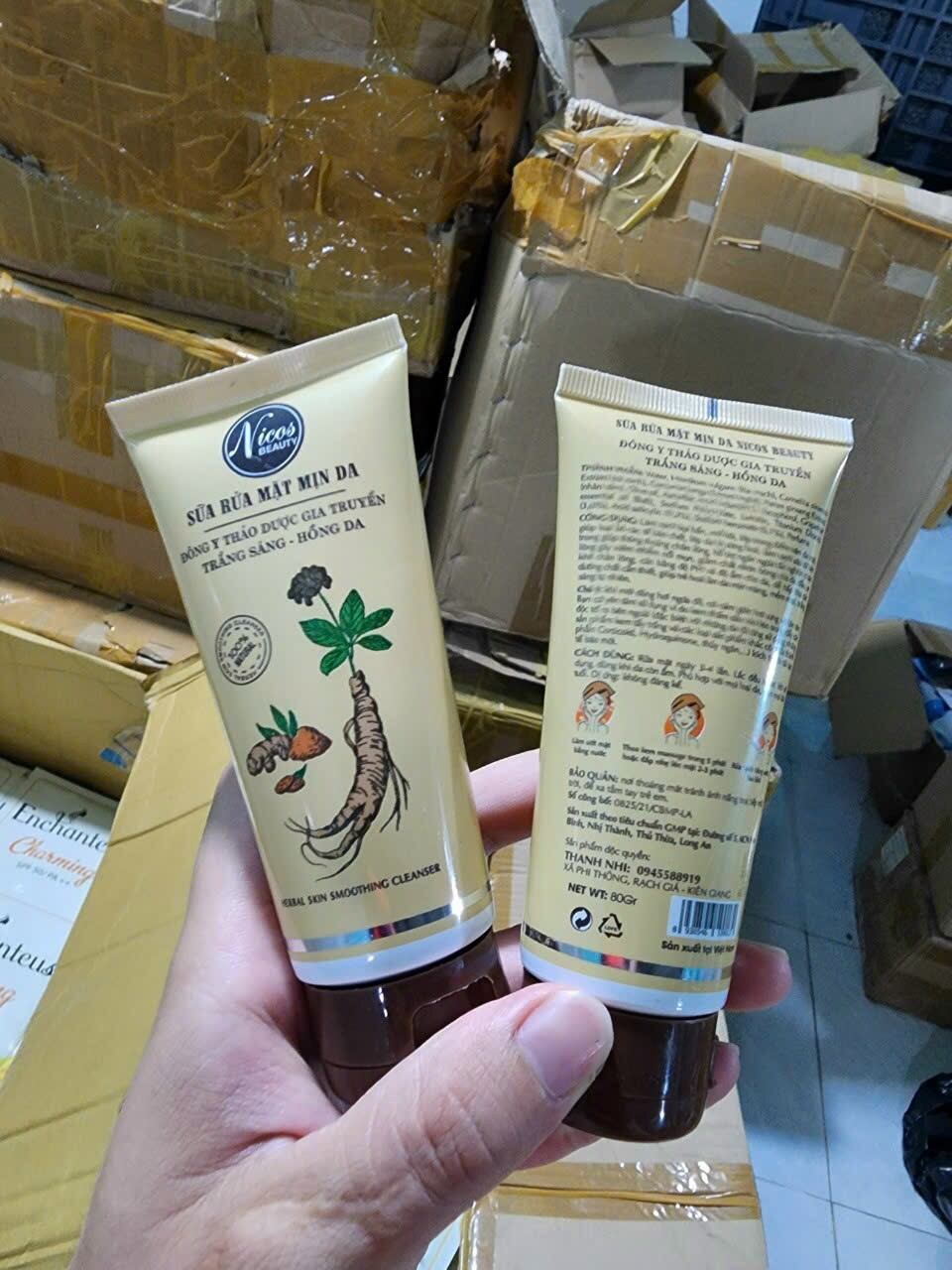 Sữa rửa mặt nghệ