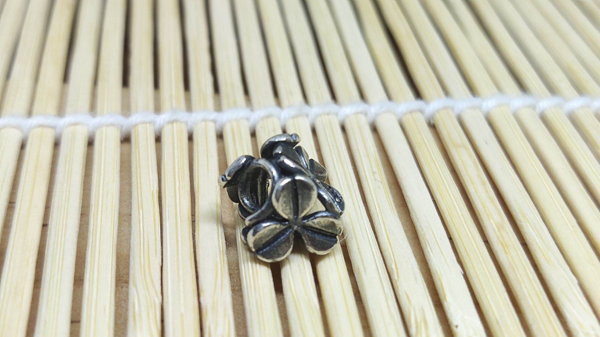 GauBee Charm bạc 925 cỏ tb