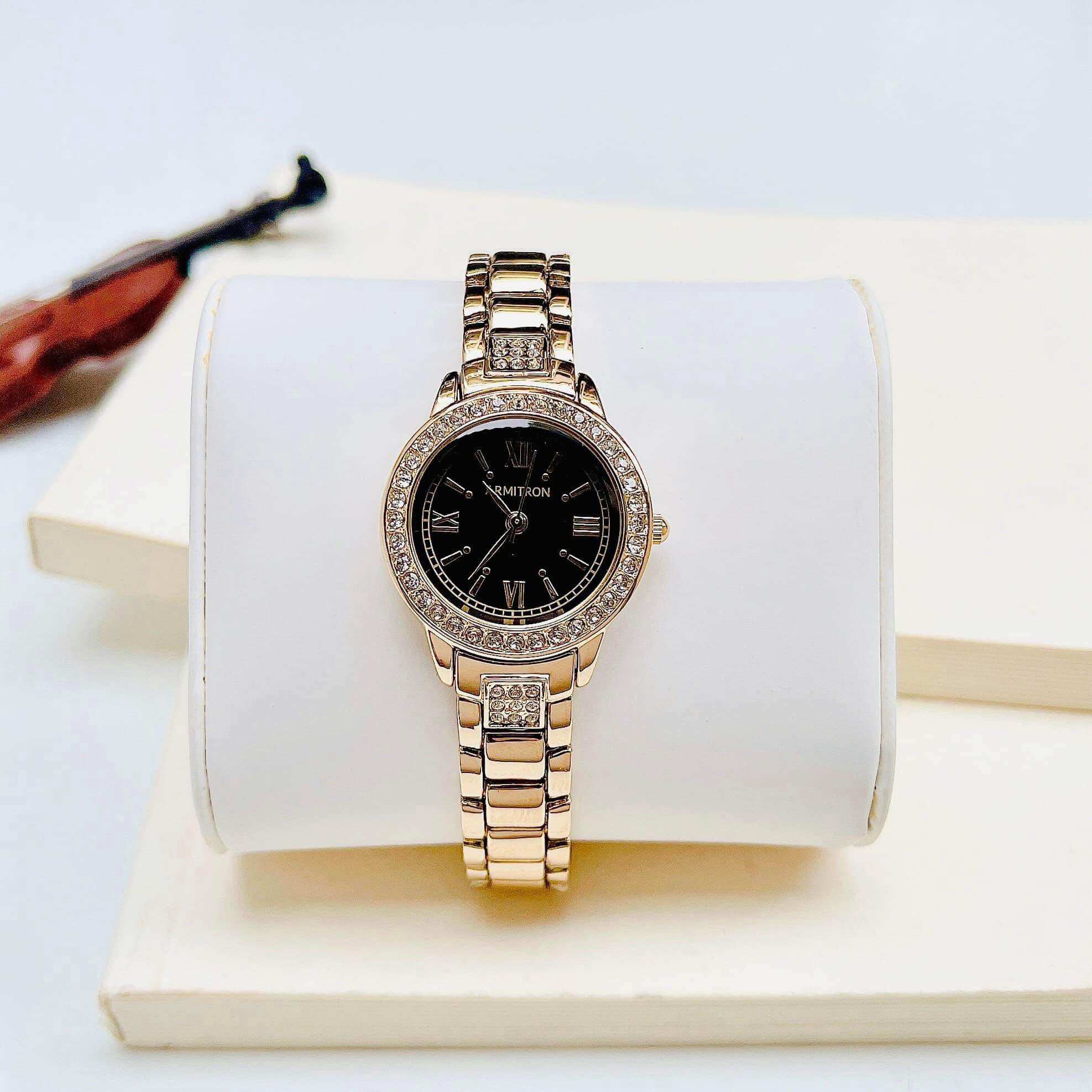 Đồng hồ nữ Armitron dây kim loại gold, size 26mm