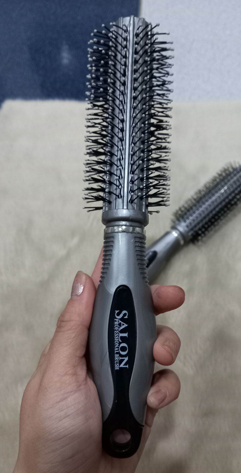 Lược chải tóc cuốn tròn gai Salon bền đẹp