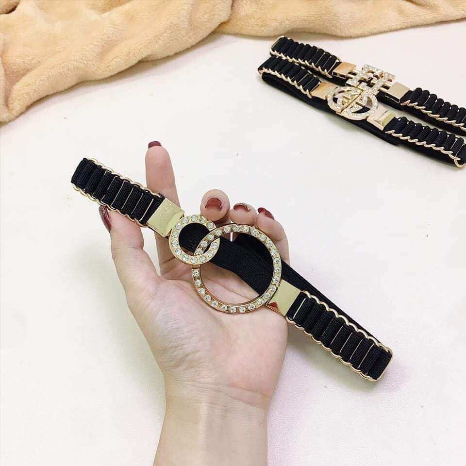 Đai váy tròn xếp li màu đen