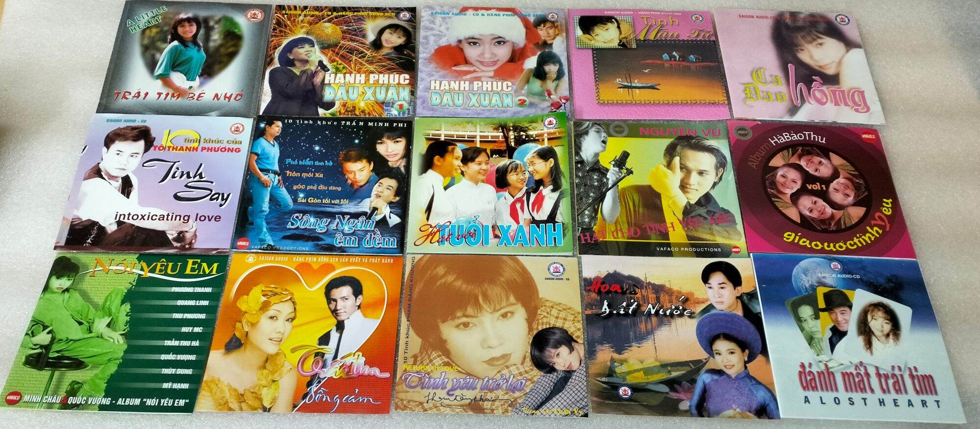 Combo 15 đĩa CD nhạc Việt như hình chụp, đĩa mới chưa sử dụng, phôi cổ , hàng chính hãng ( k kèm vỏ hộp )