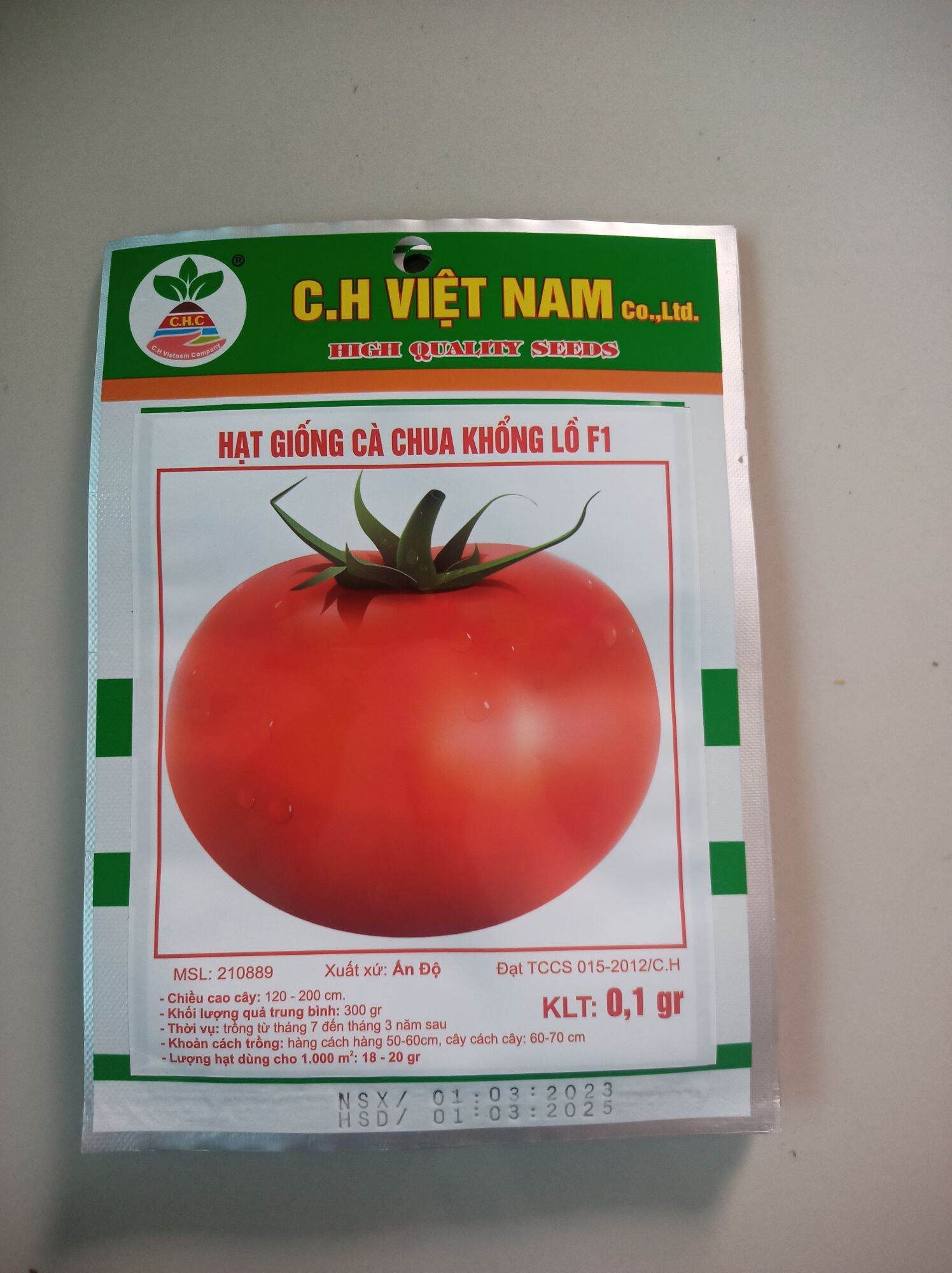 Hạt giống cà chua khổng lồ F1 , gói 0.1gr