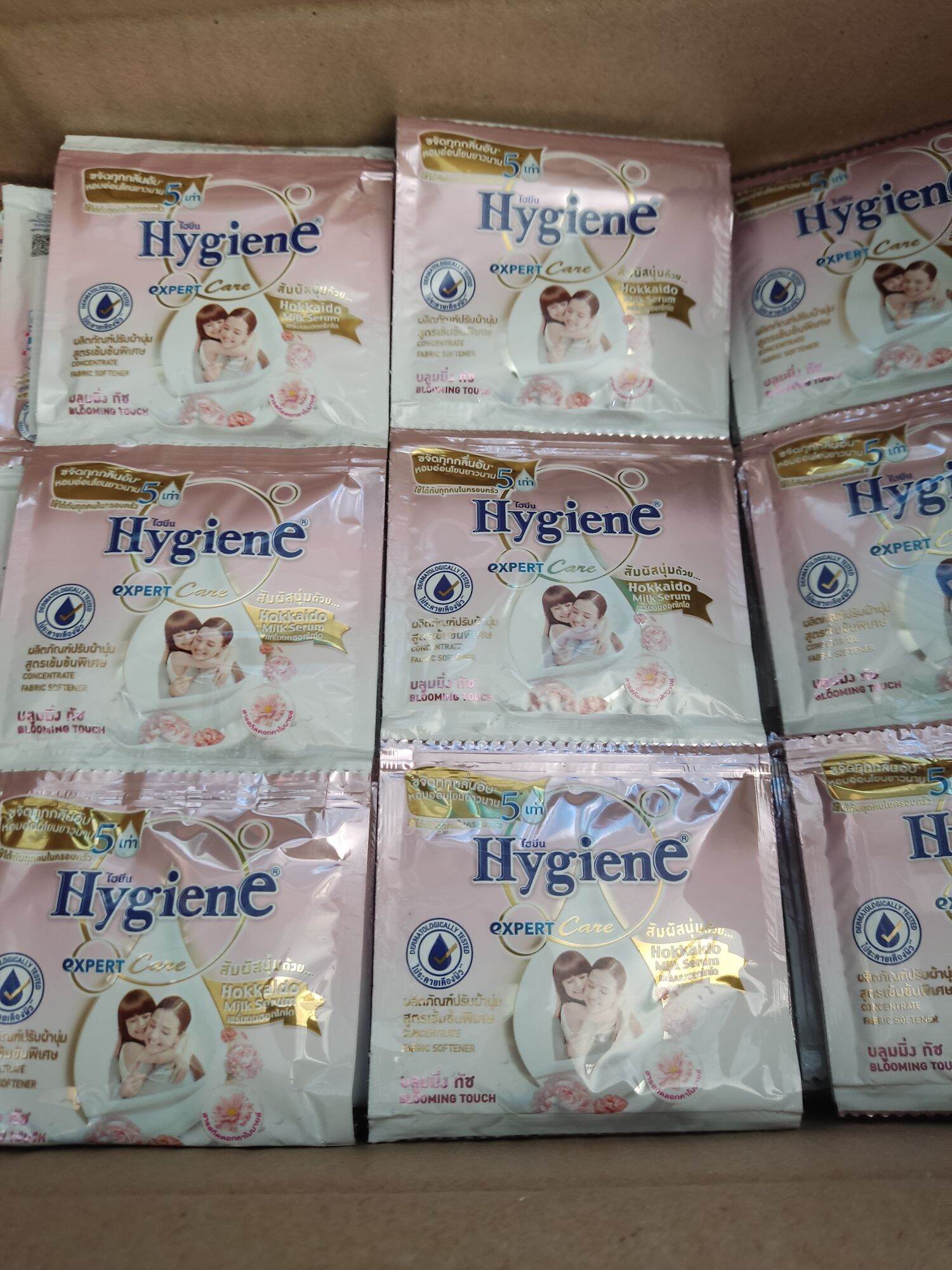 (40 gói) nước xả đậm đặc thái lan hygiene màu trắng sữa