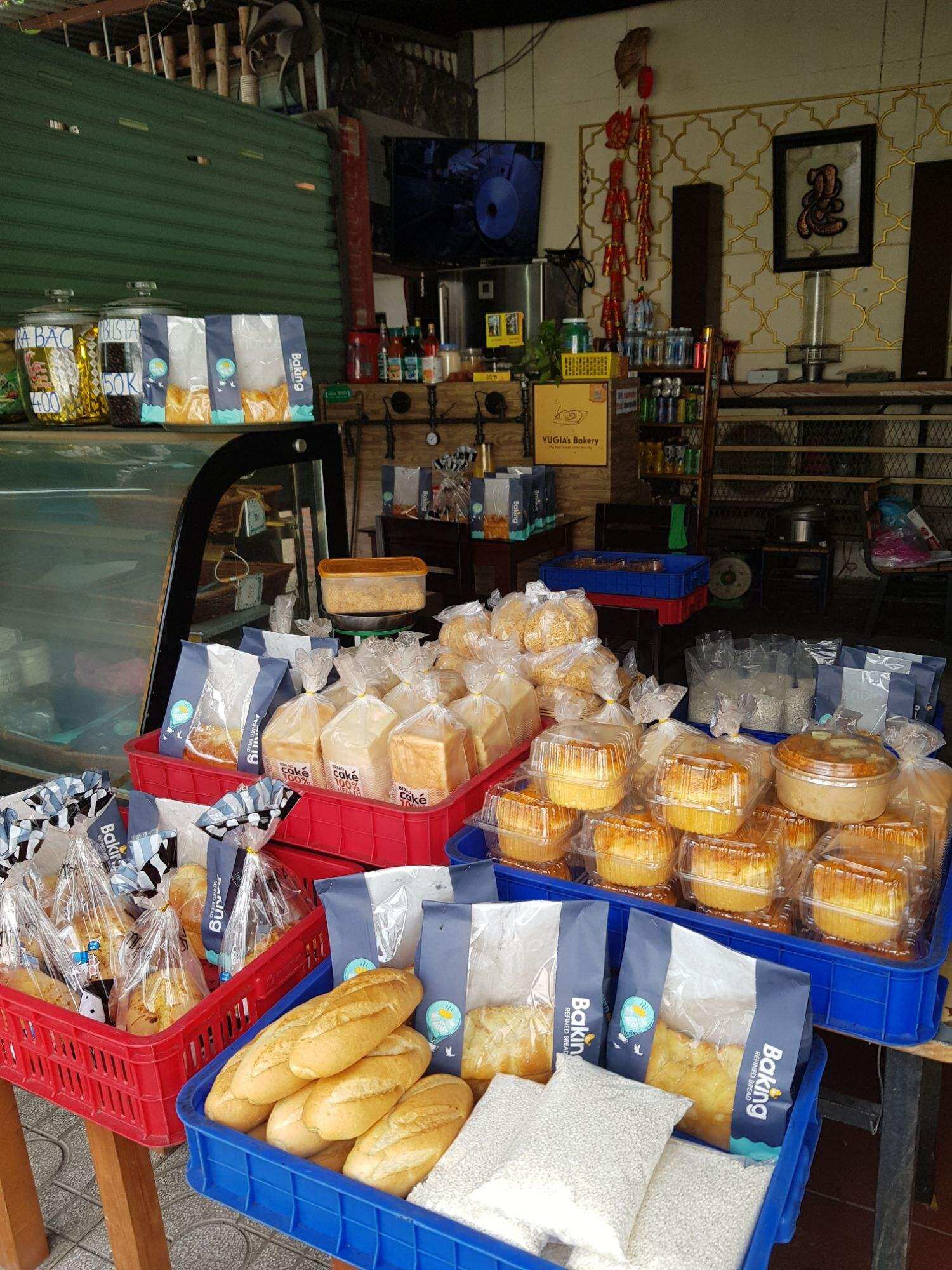 Bánh bông lan nho dừa