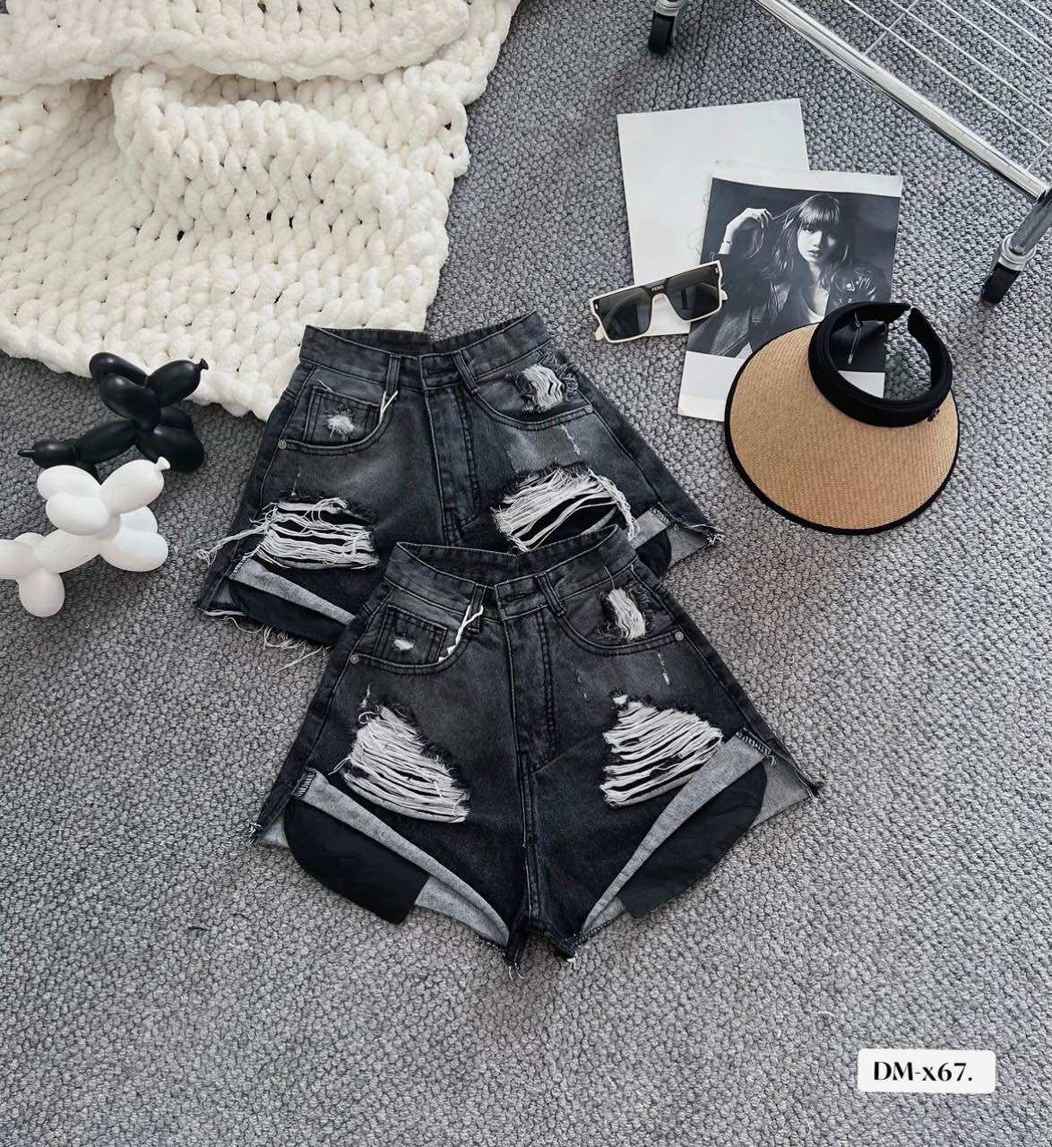 Quần Short Jean nữ , cạp cao ống rộng, ôm eo cực tôn dáng.