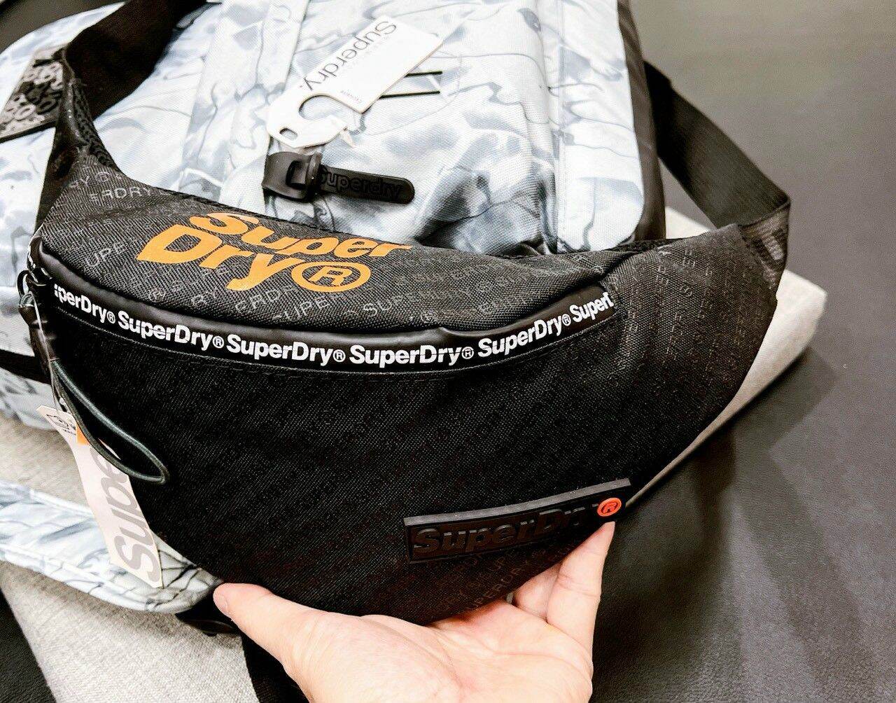 [HCM]Túi chéo bao tử SUPER . DRY