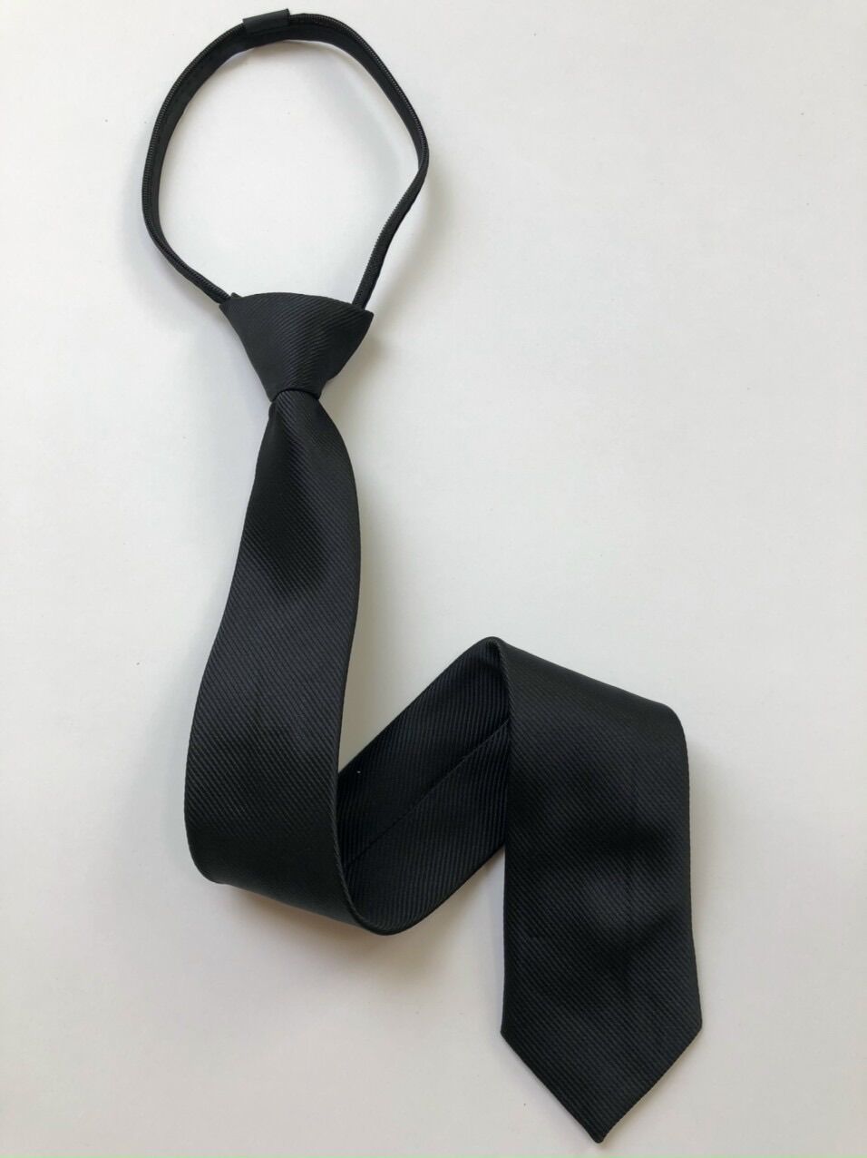 Cà vạt dây kéo bản trung 6cm, nhuyễn đen