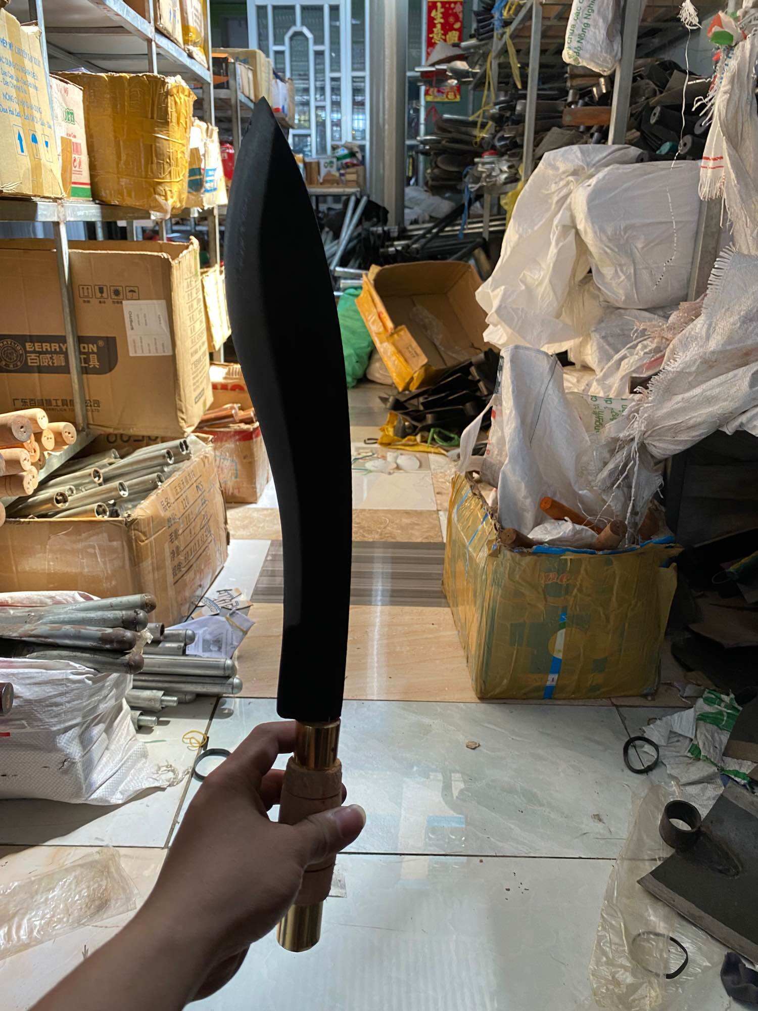 Dụng cụ chặt củi đài 47cm