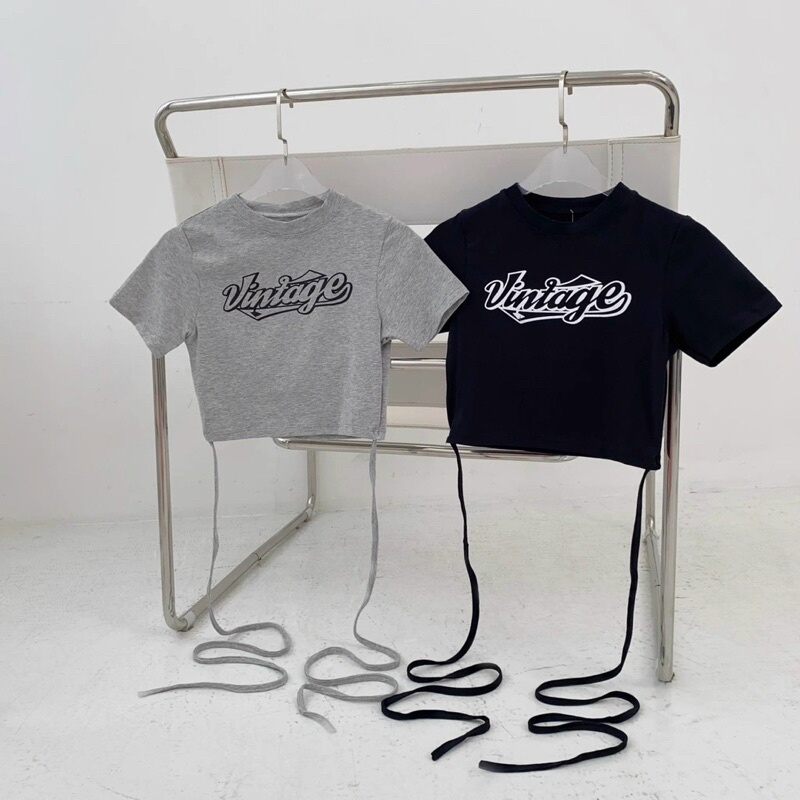 ÁO CROPTOP IN CHỮ CỘT EO CỰC XỊN TAVIN8
