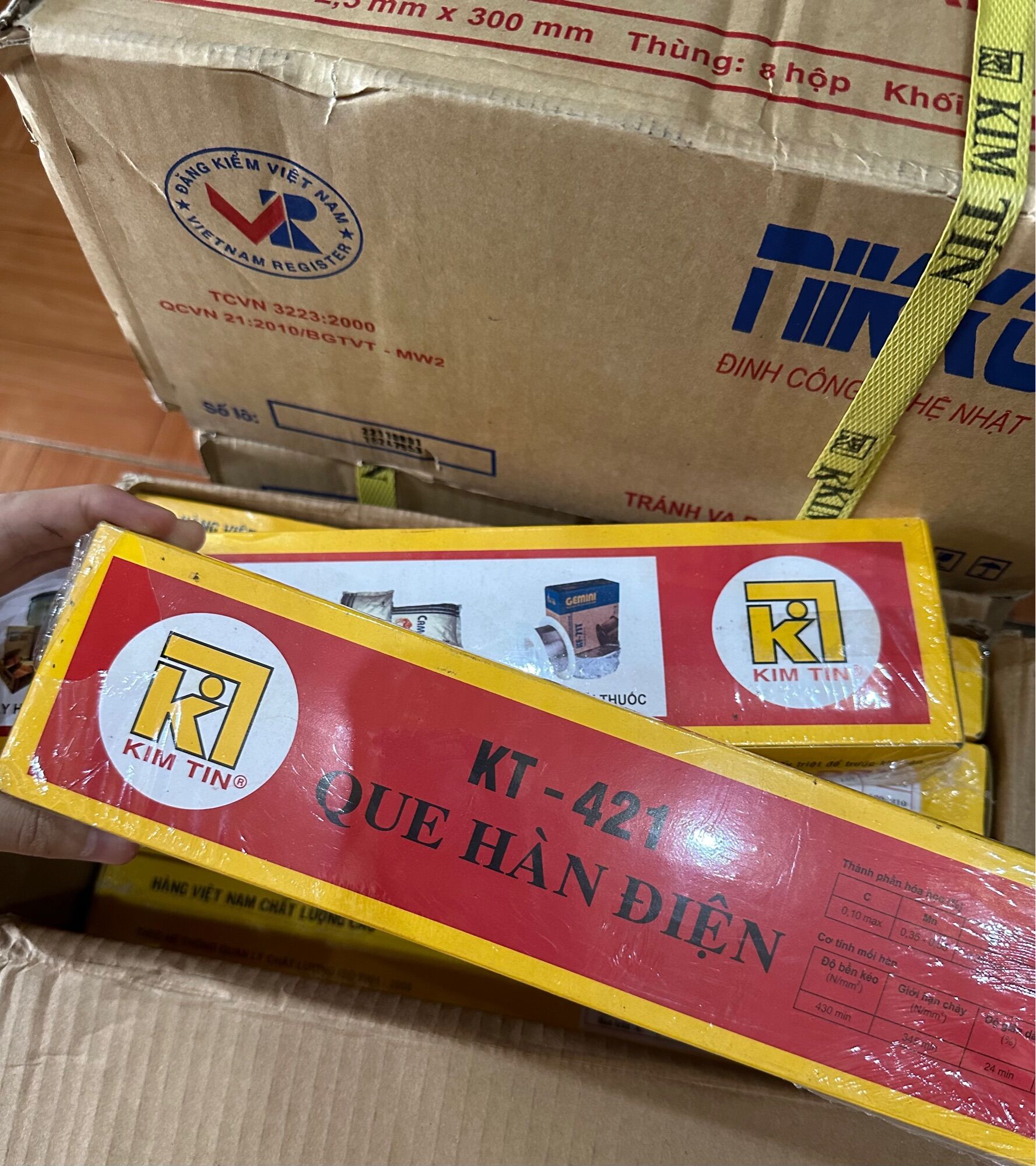 Que Hàn Sắt Kim Tín 2.5 ly (Giá 1 Hộp 2,5kg)