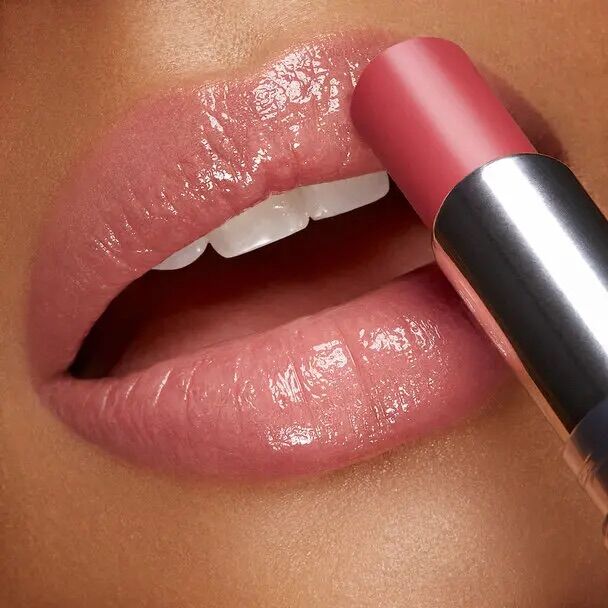 Son dưỡng môi có màu Kiko Coloured Balm