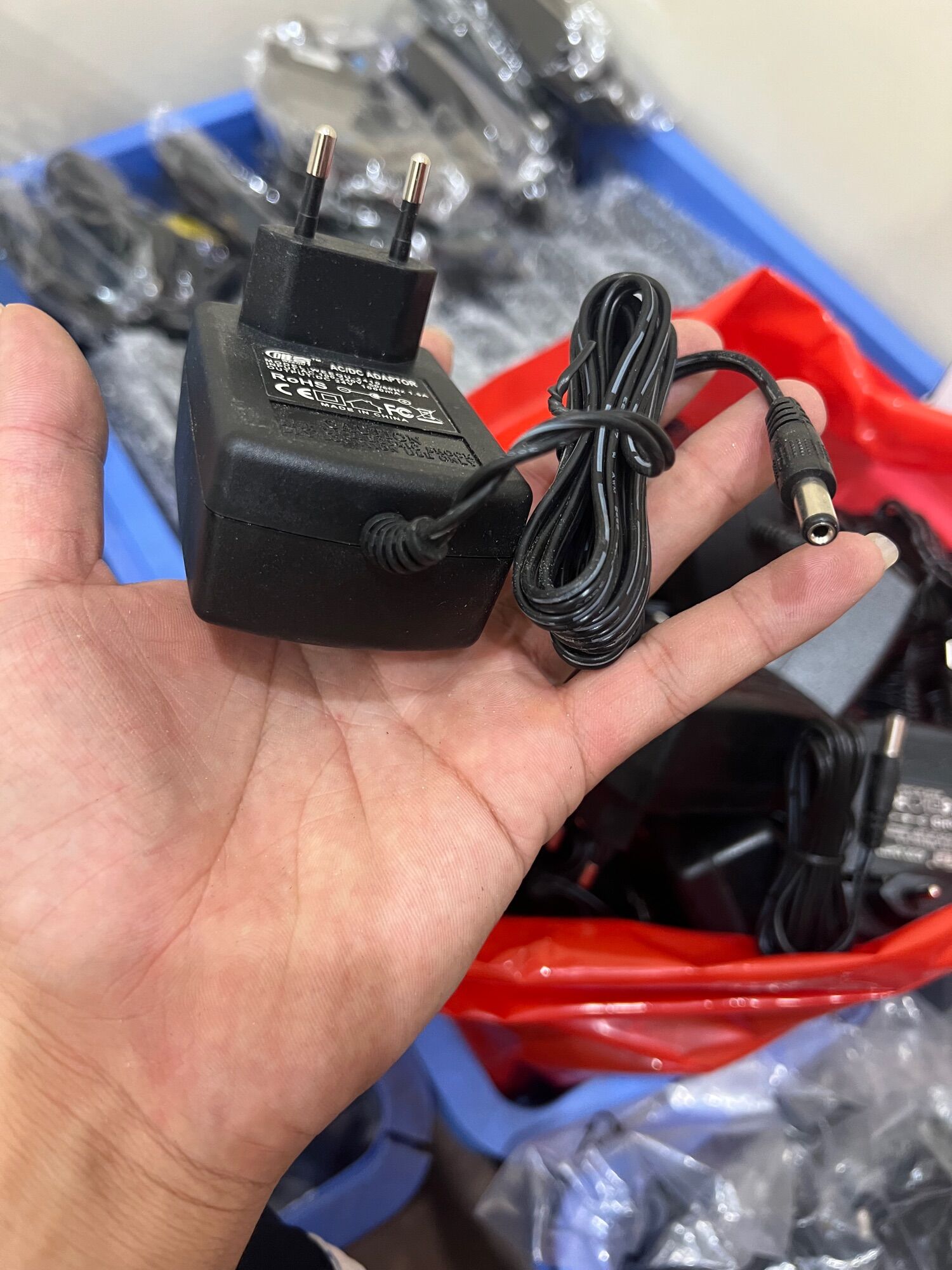 DC 24v 1000ma (24v1a) nguồn adapter bảo hành 12 tháng