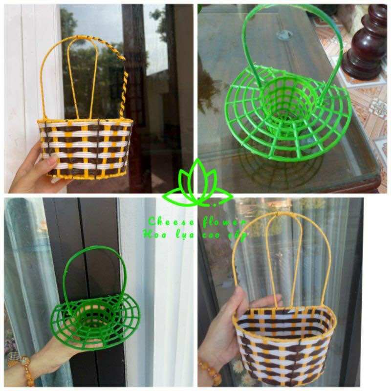 Giỏ mây treo tường, cắm rủ hoa trang trí