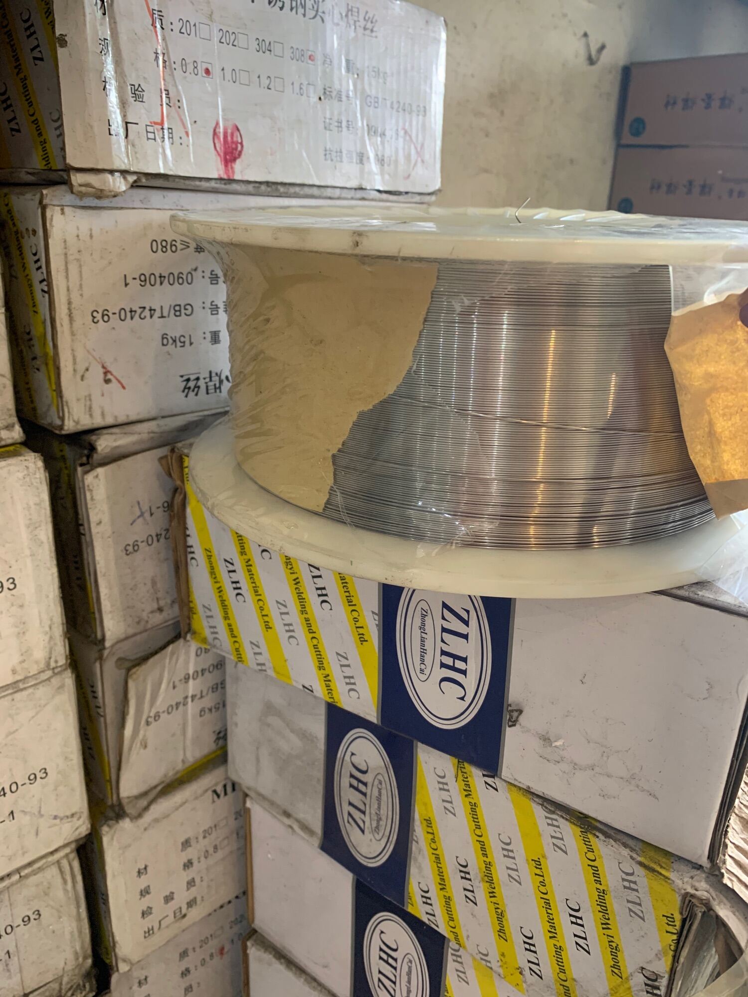 DÂY HÀN INOX-HÀN MIG 0.8mm*304 CUỘN 5 KG/CUỘN 15KG(201*0.8)(304*0.8mm)(308*0.8MM(304*1.0MM)