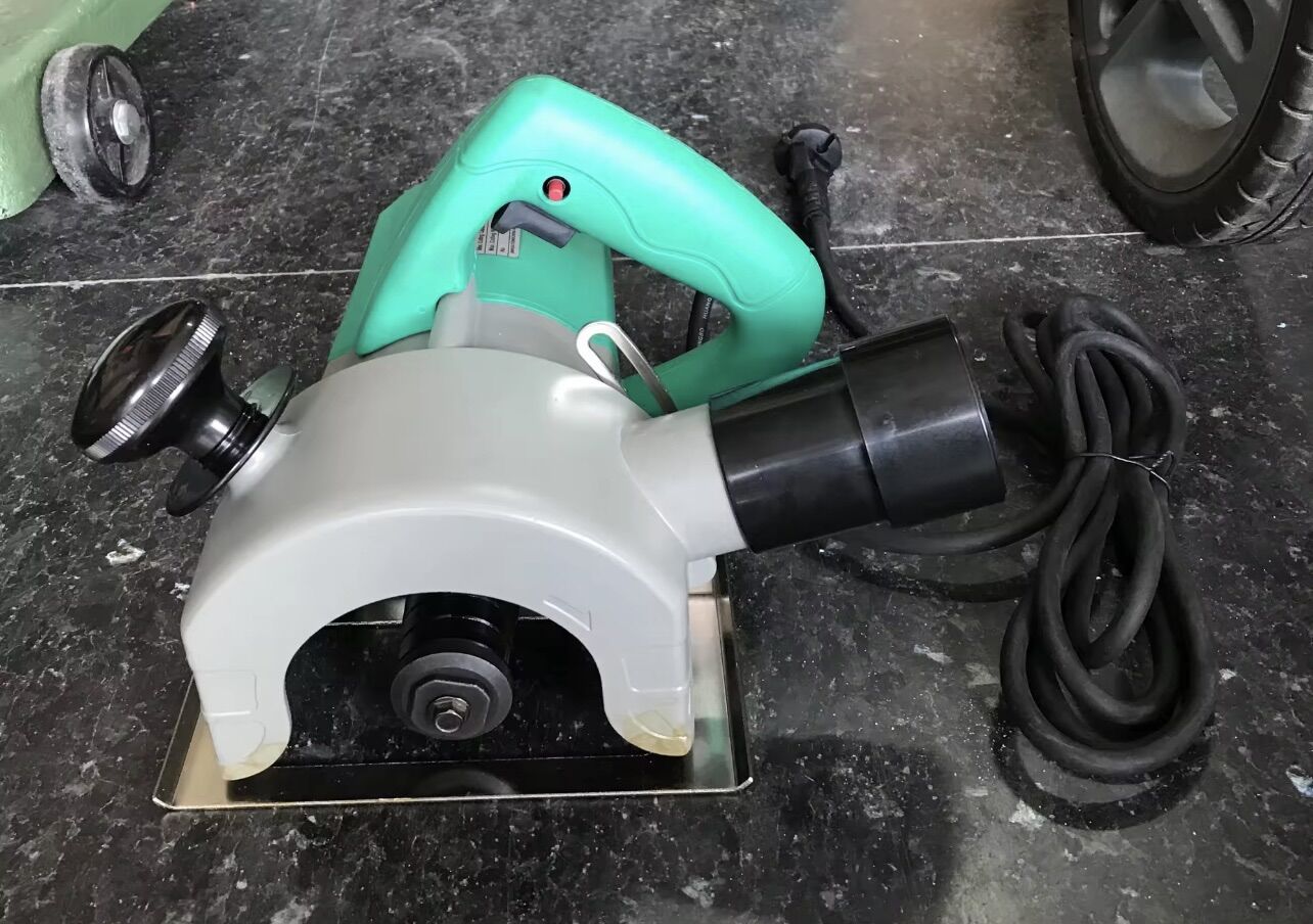 Máy cắt rãnh tường 2 lưỡi DCA AZR110