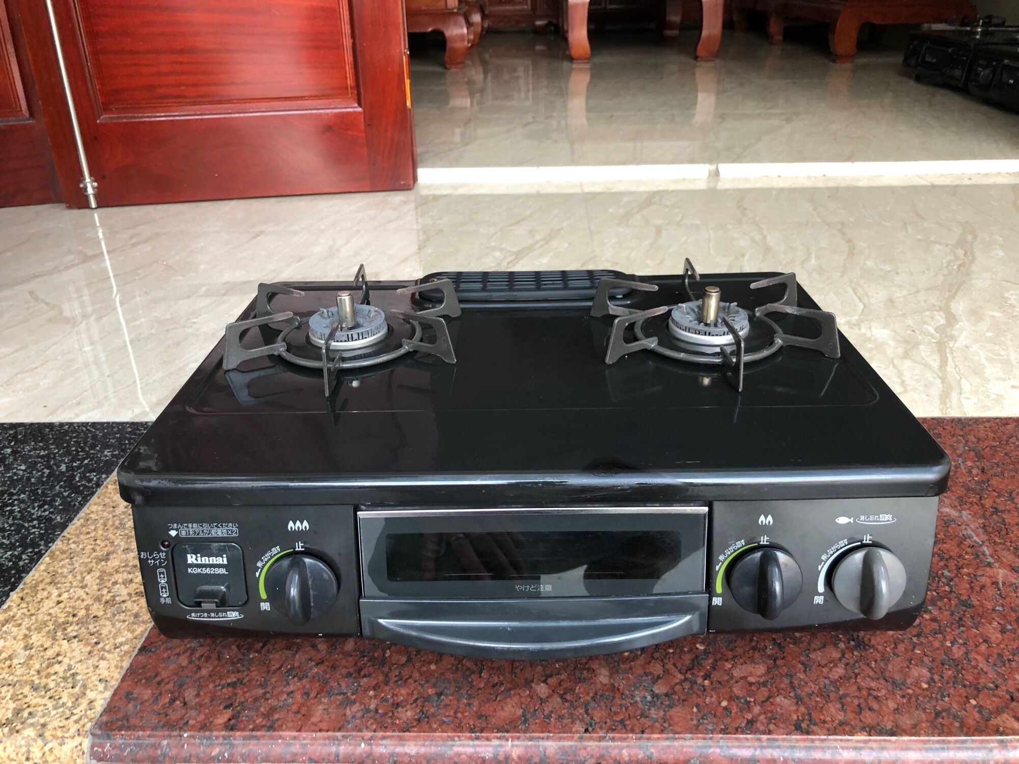bếp ga nhật rinail